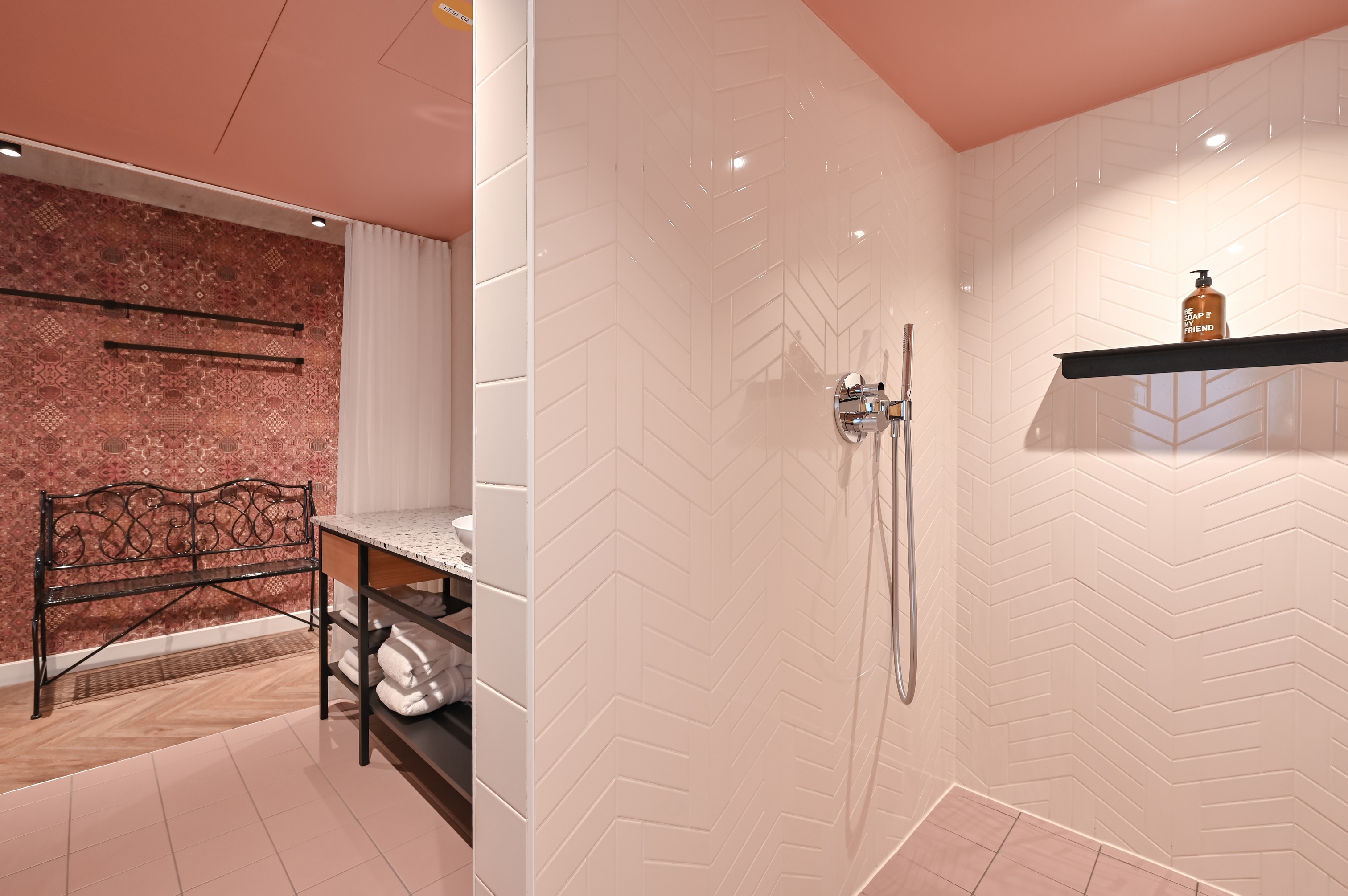 Double or Twin Deluxe