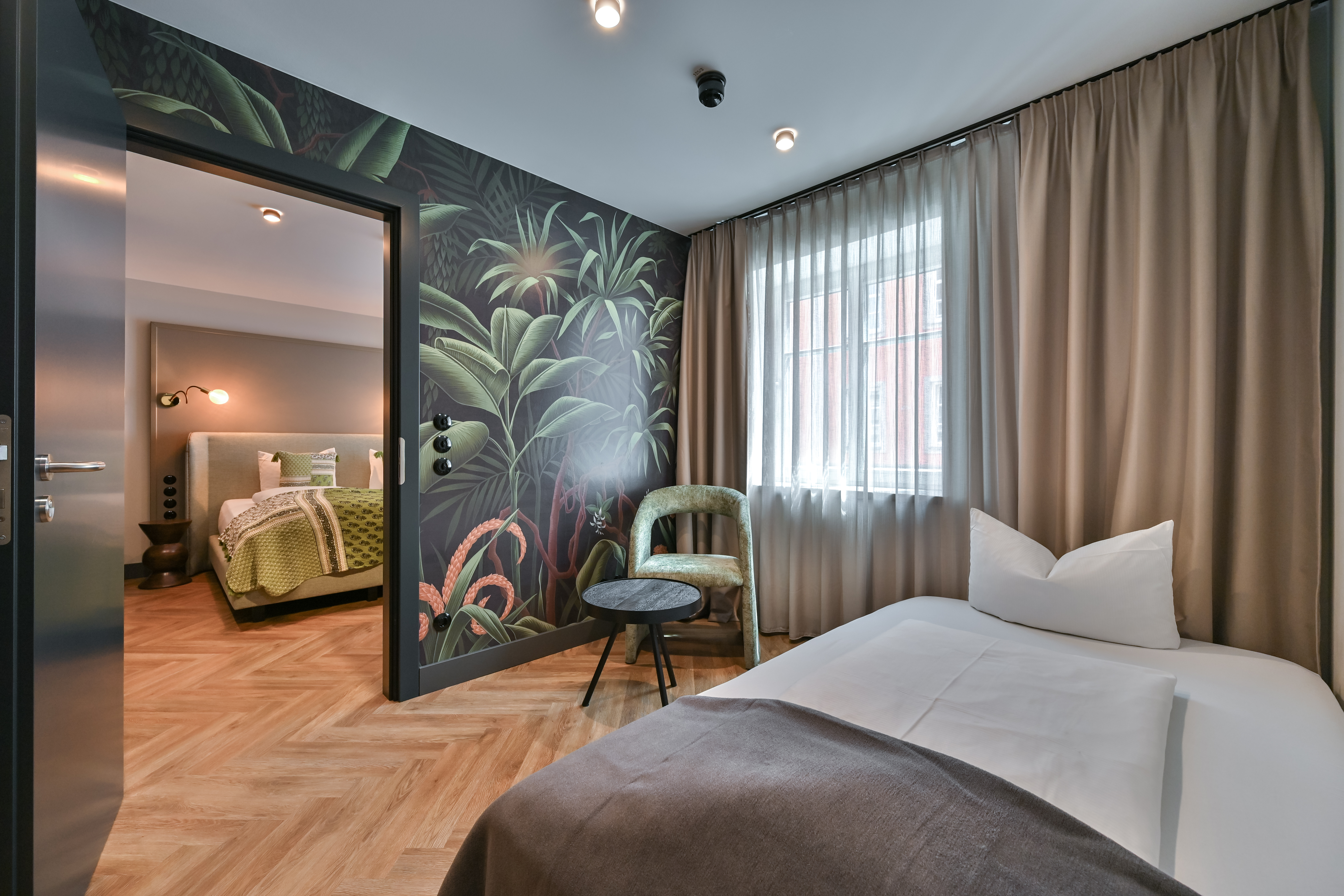 Family Room Connecting Room