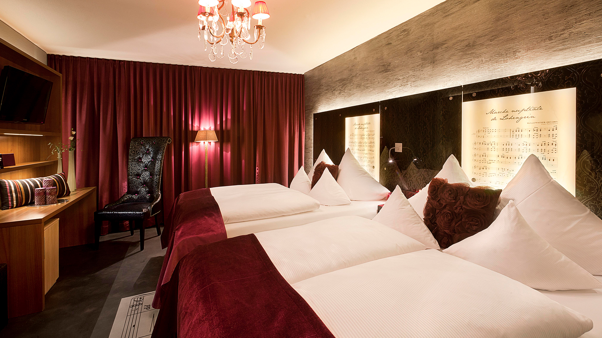 Quadruple Two Double Beds