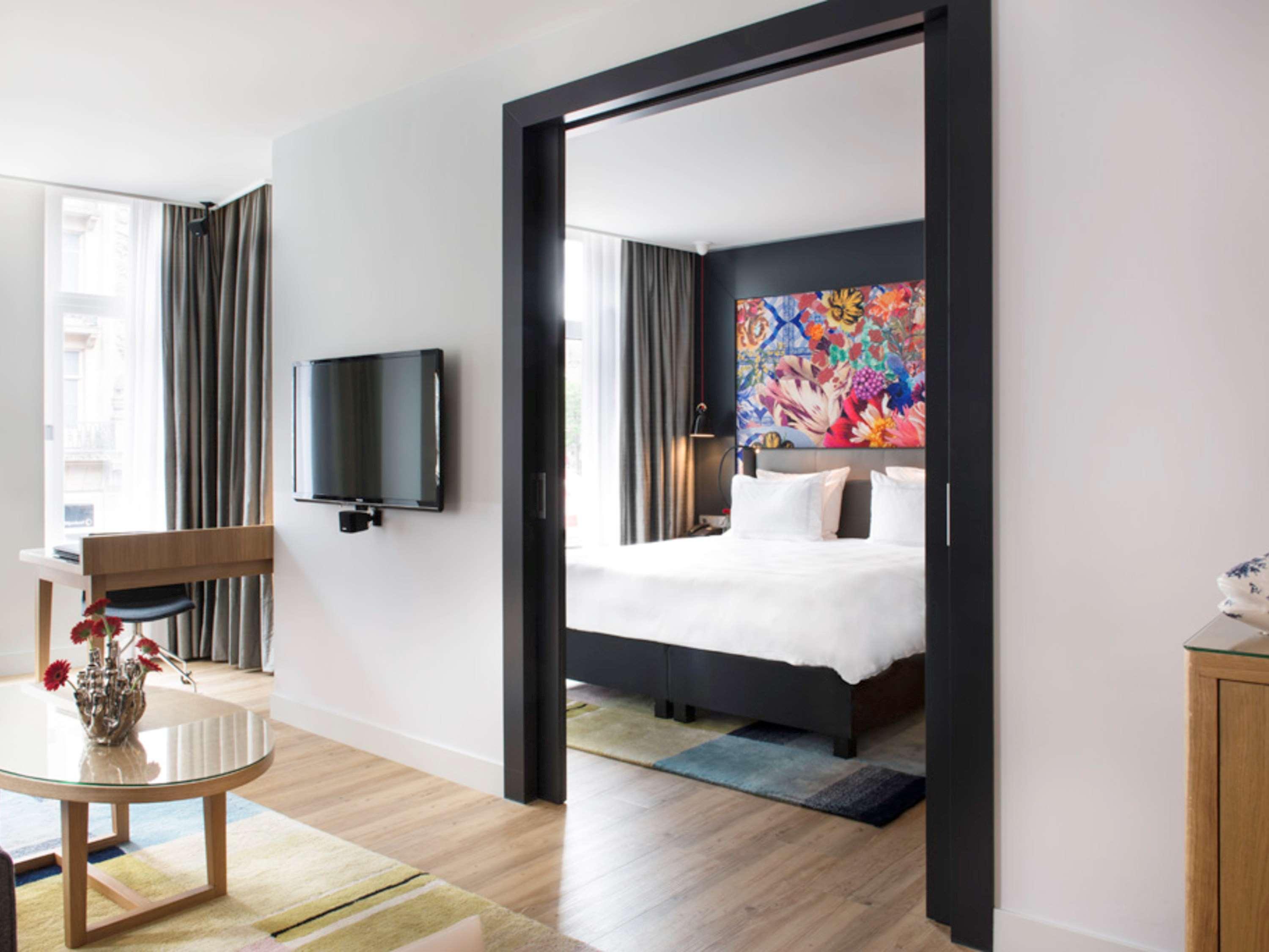 Suite Deluxe King Bed