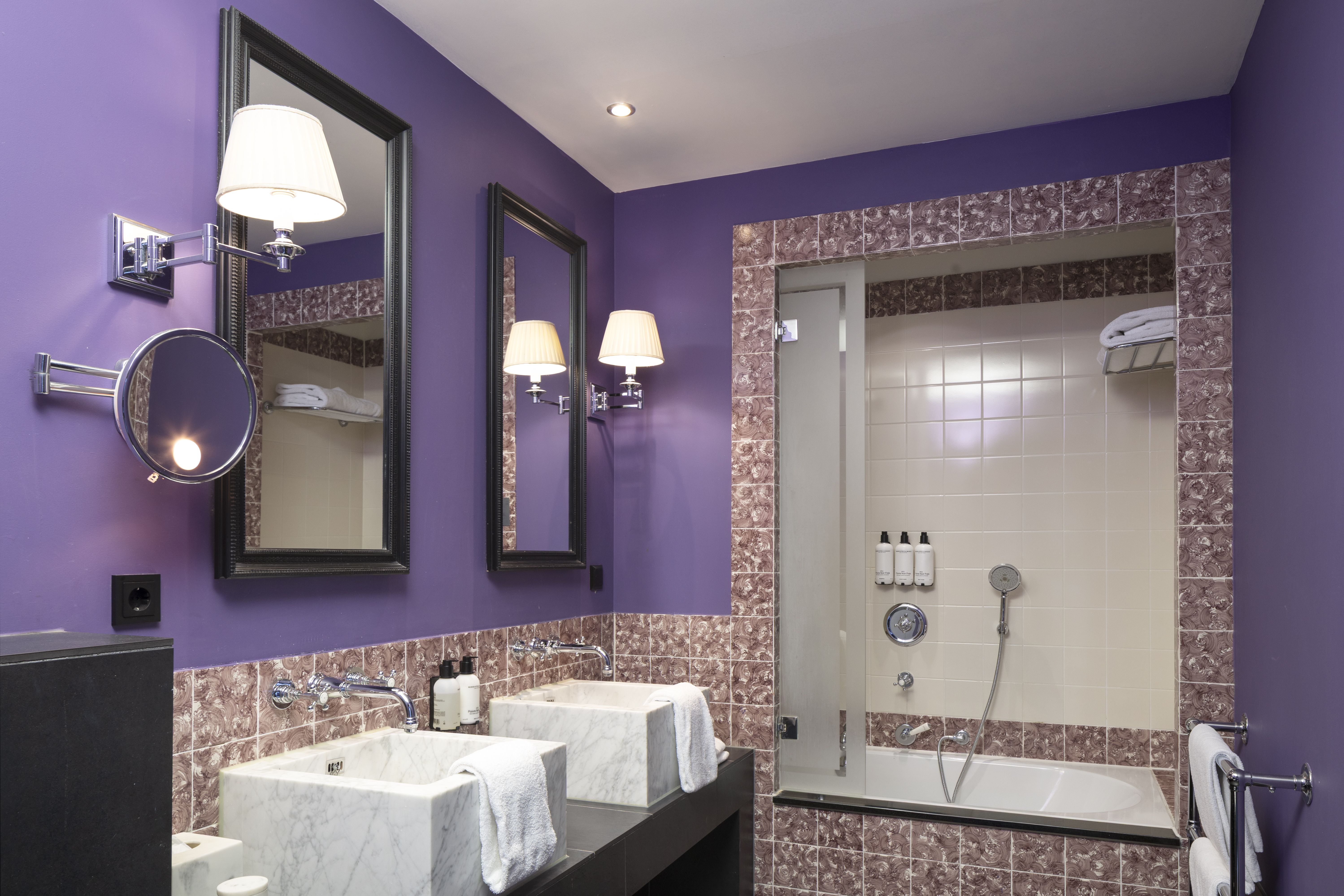 Double Deluxe King Bed