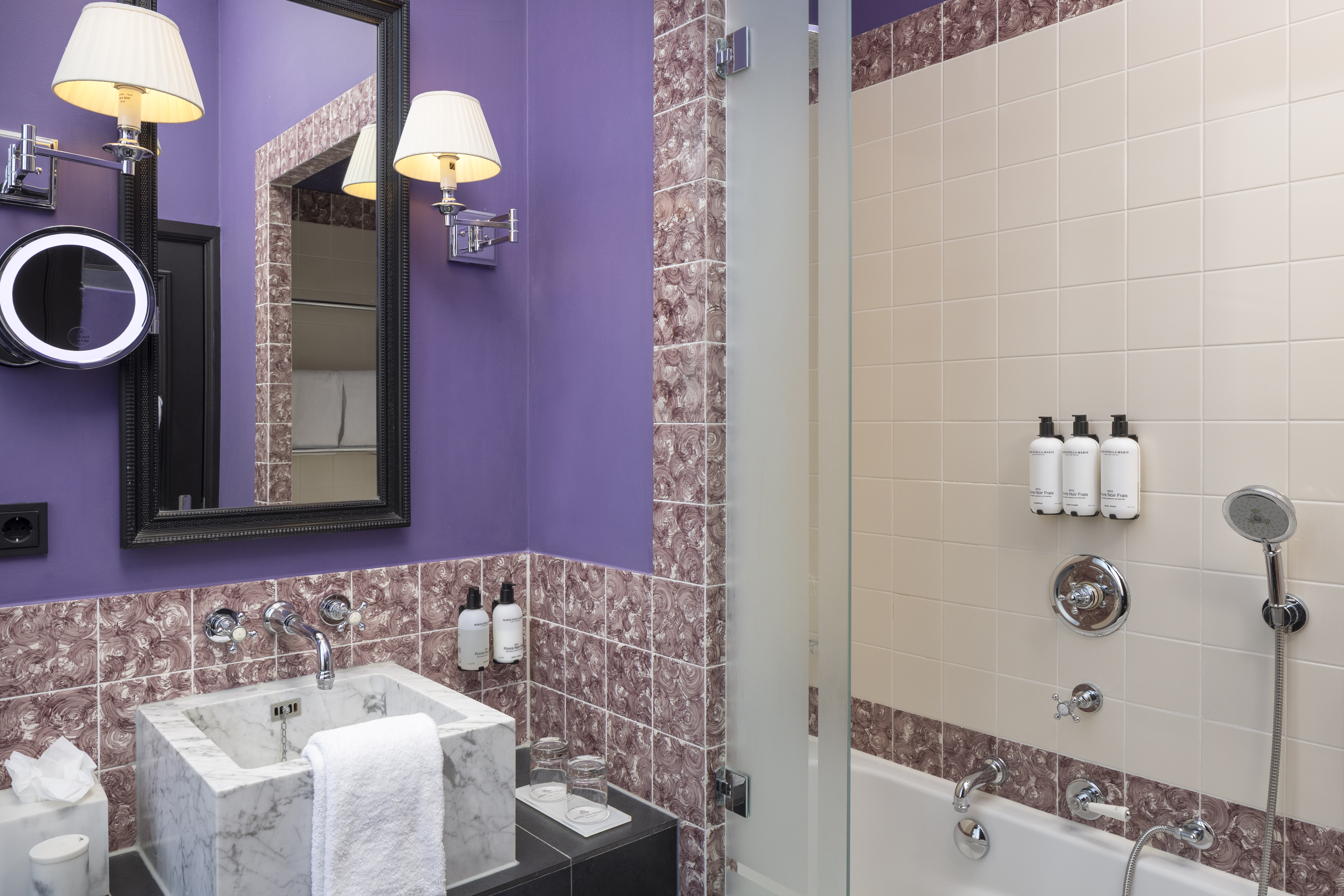 Double Superior Queen Bed