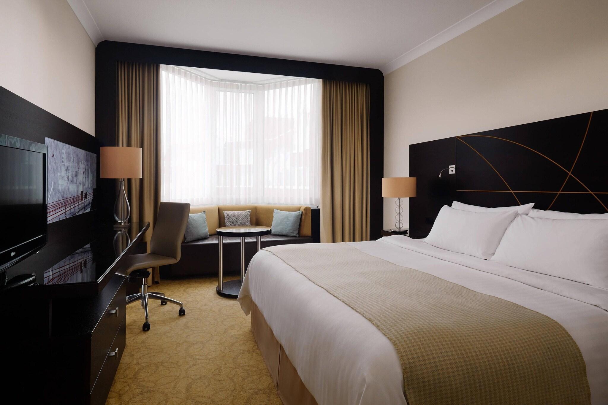 Double Executive King Bed