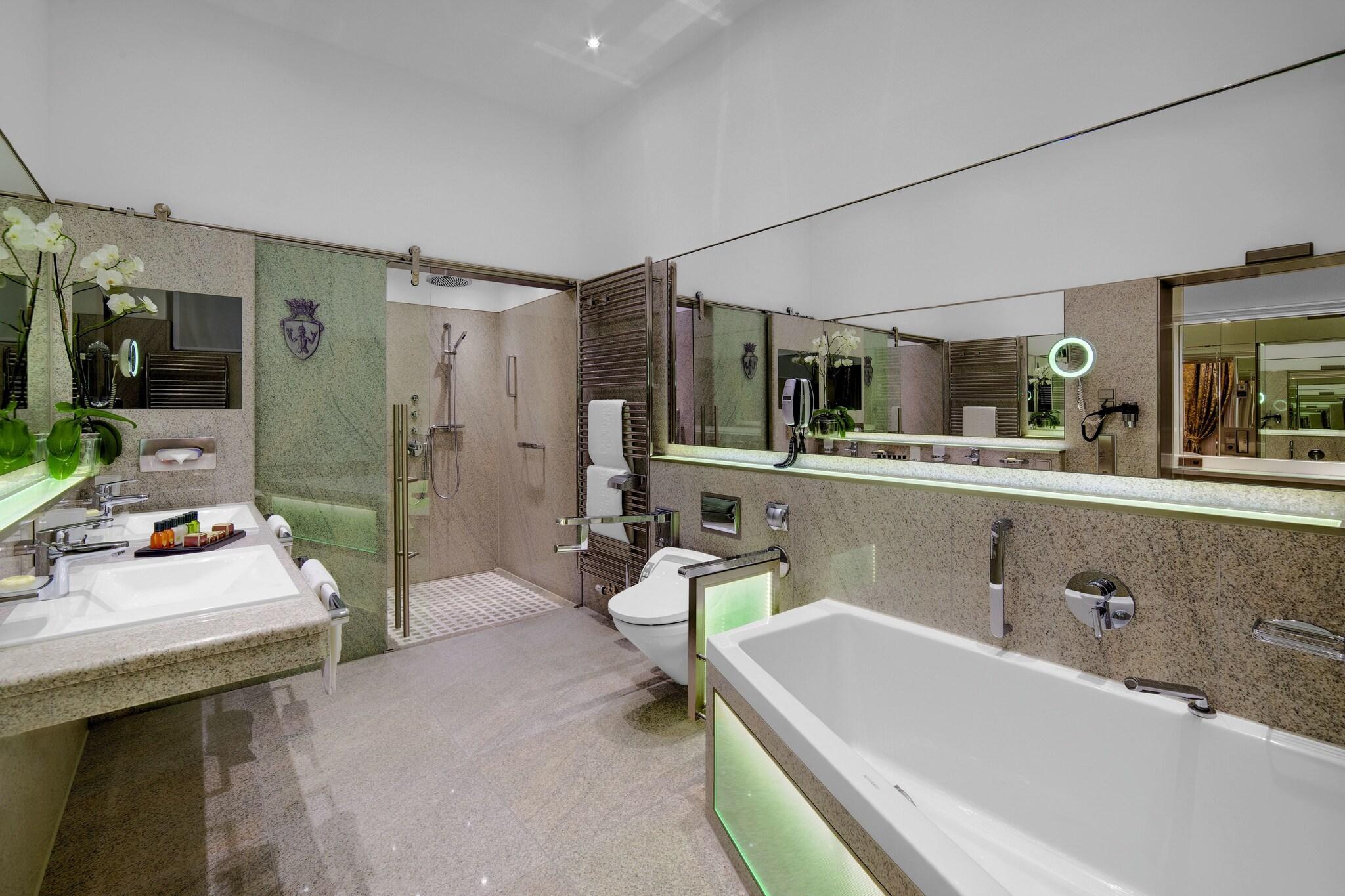 Junior Suite with Double Bed