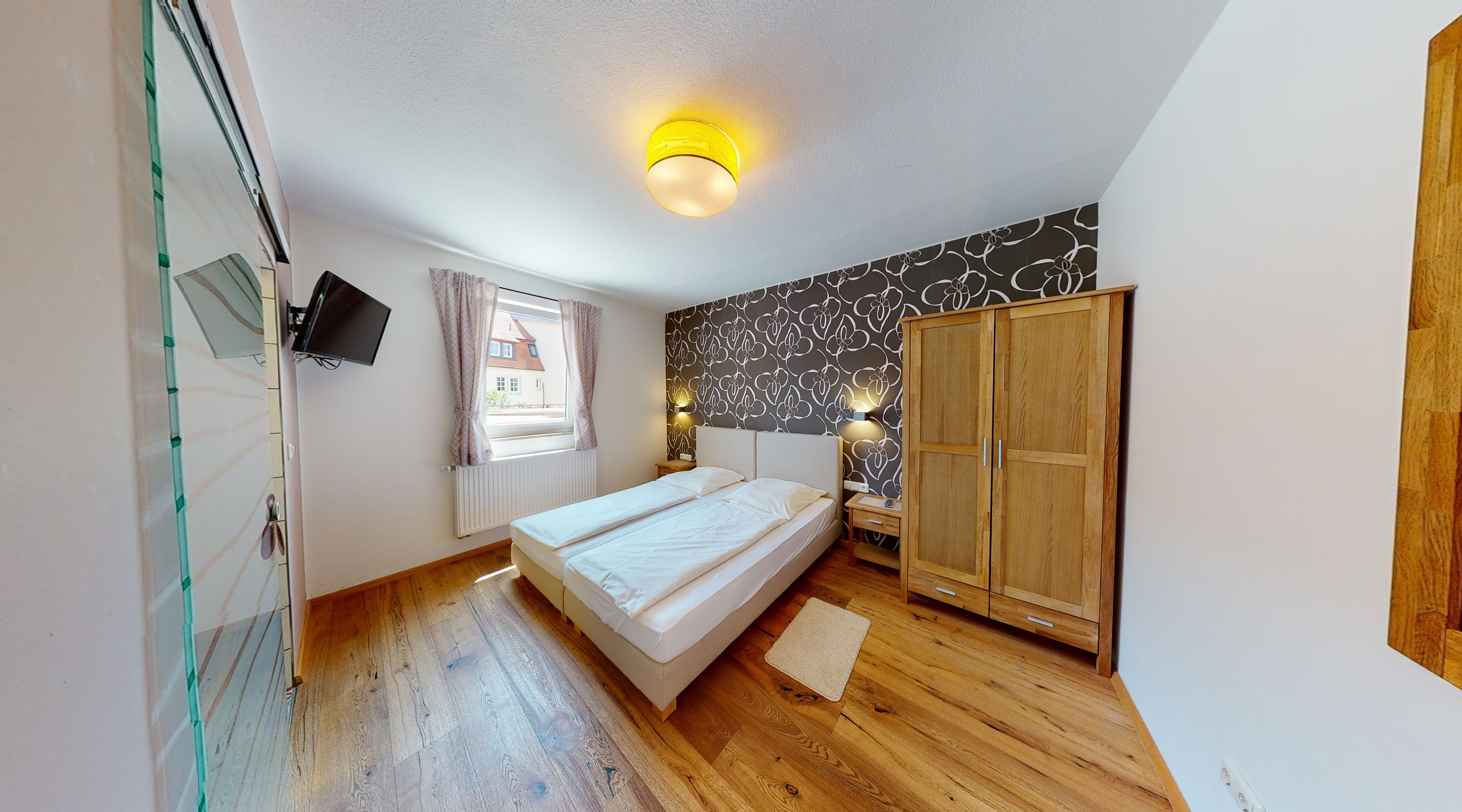 Double or Twin Standard