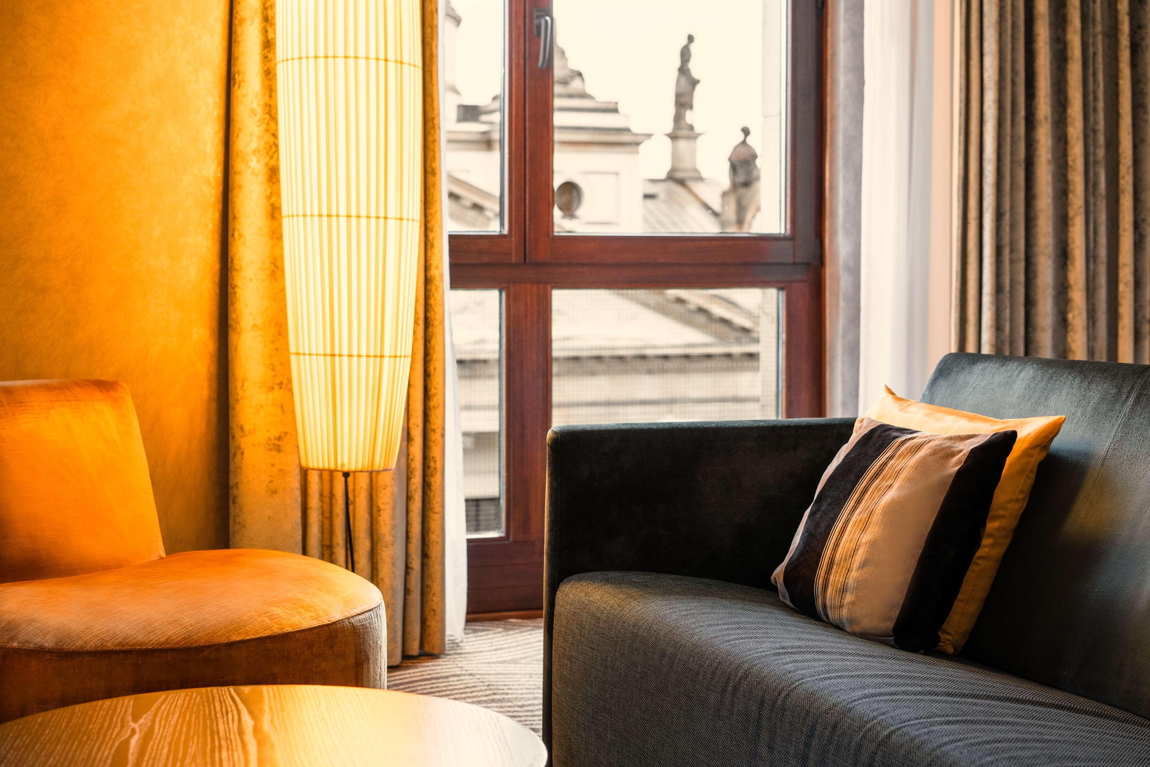 Junior Suite King Size Bed