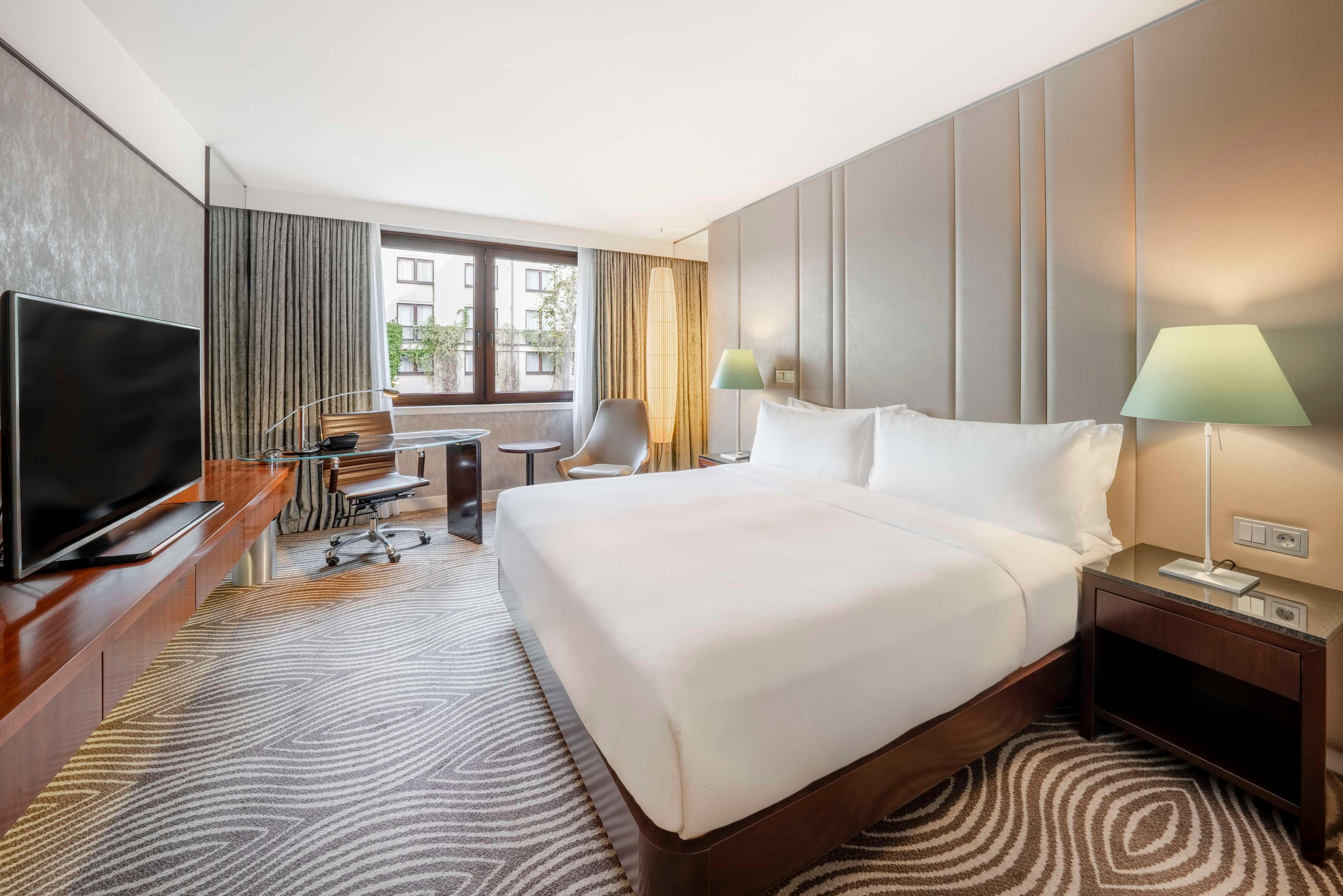 Double or Twin King Size Bed