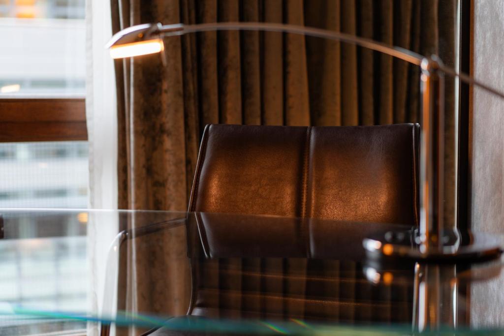 Double or Twin King Size Bed