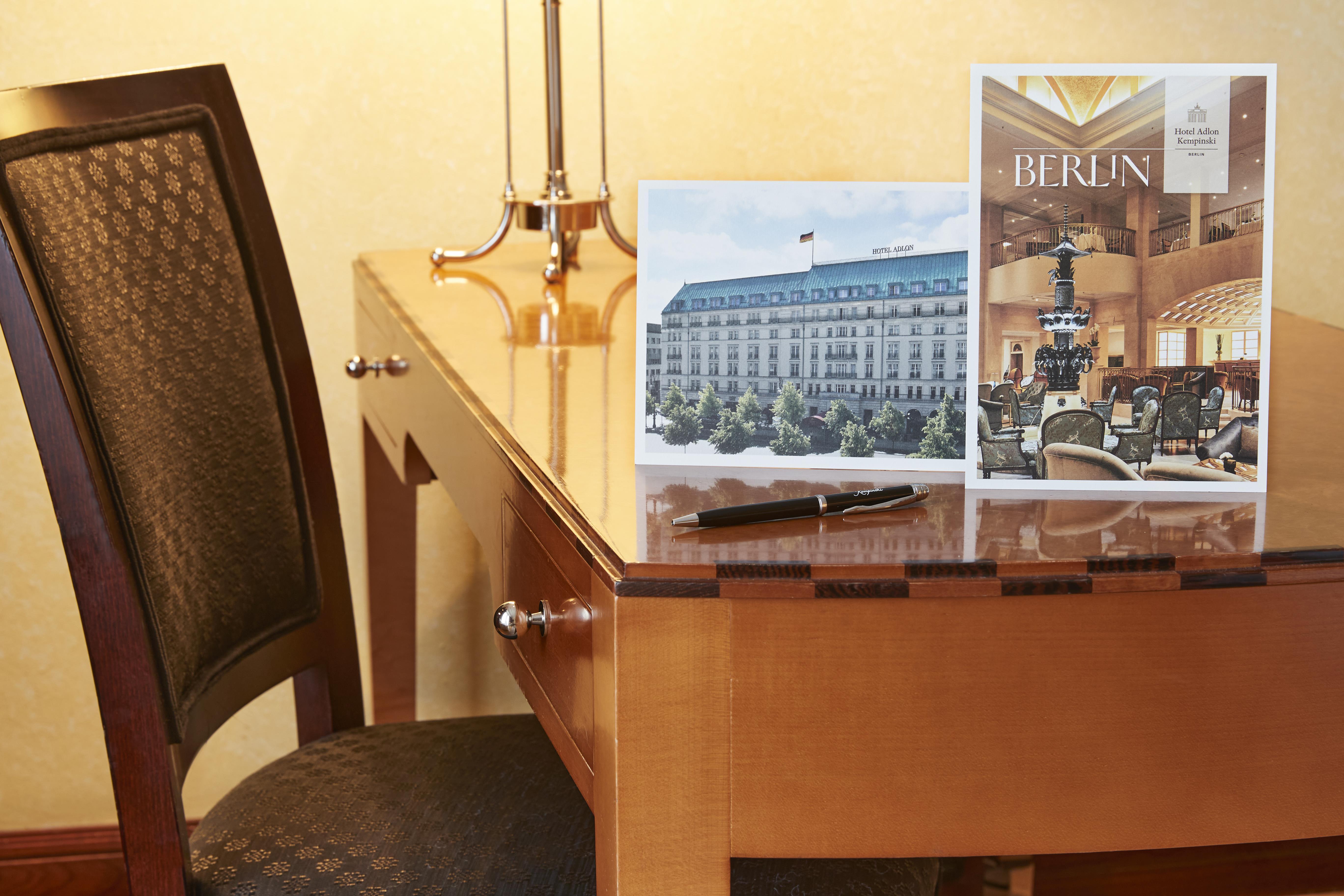Room Executive