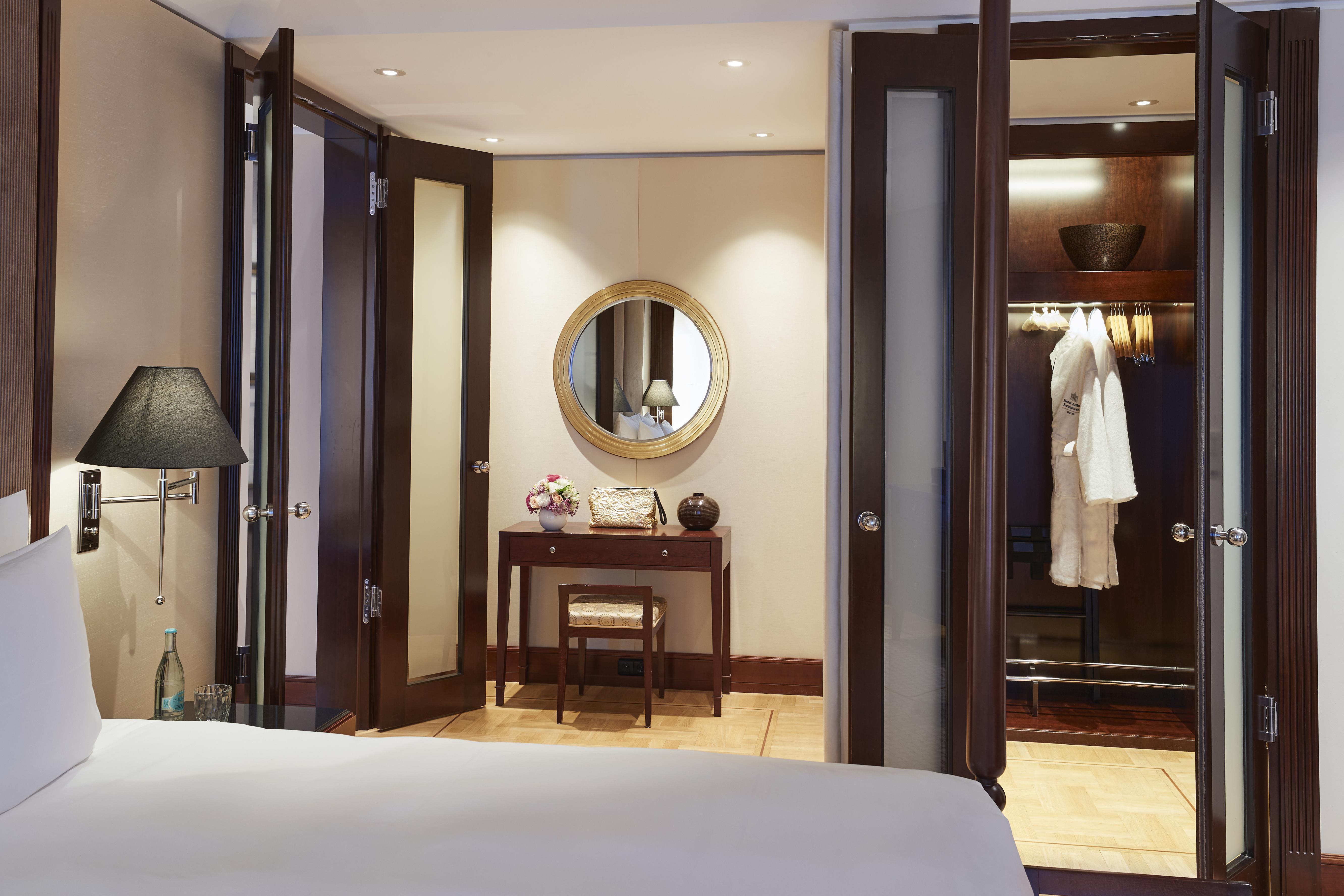Suite with Views
