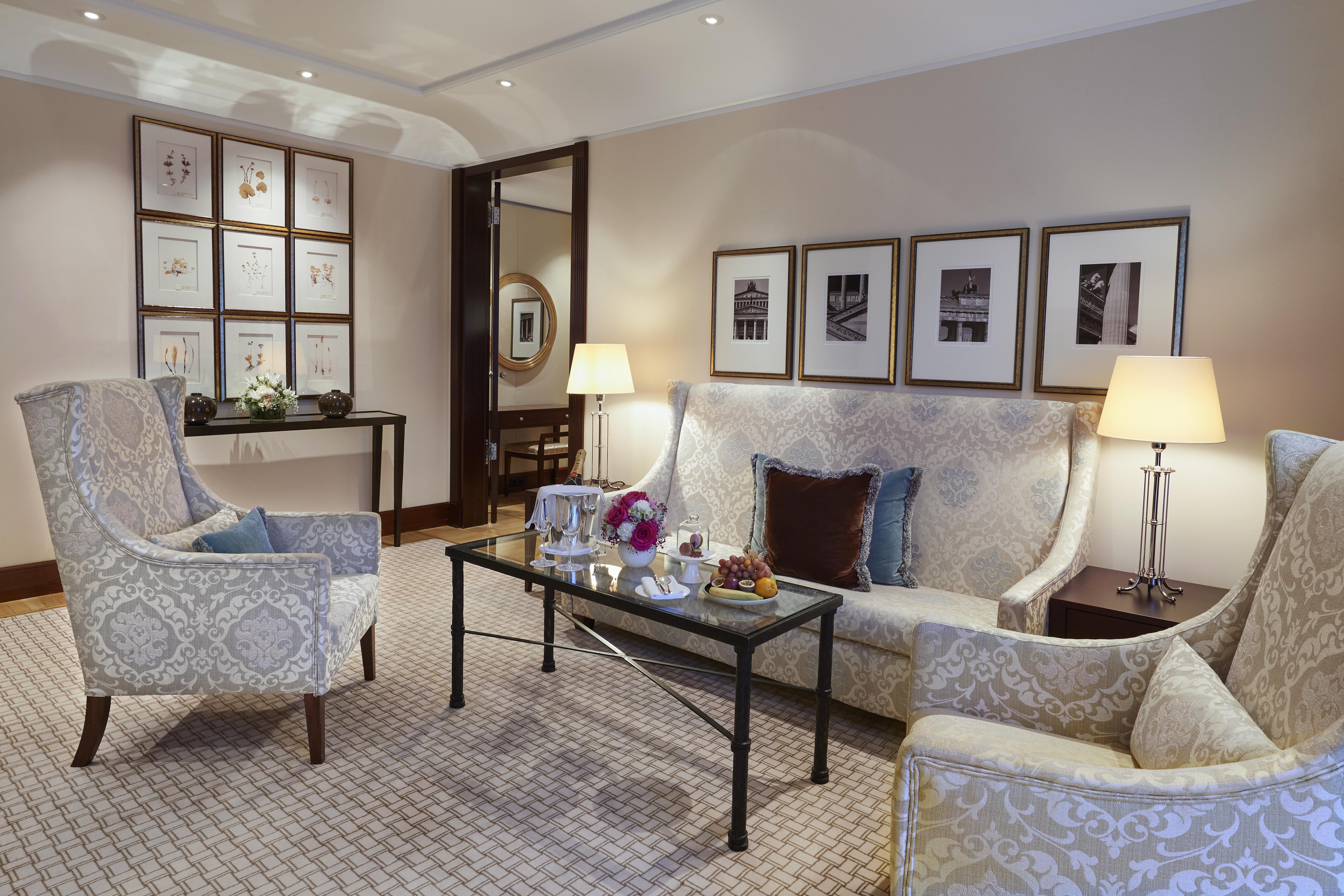 Suite with Views