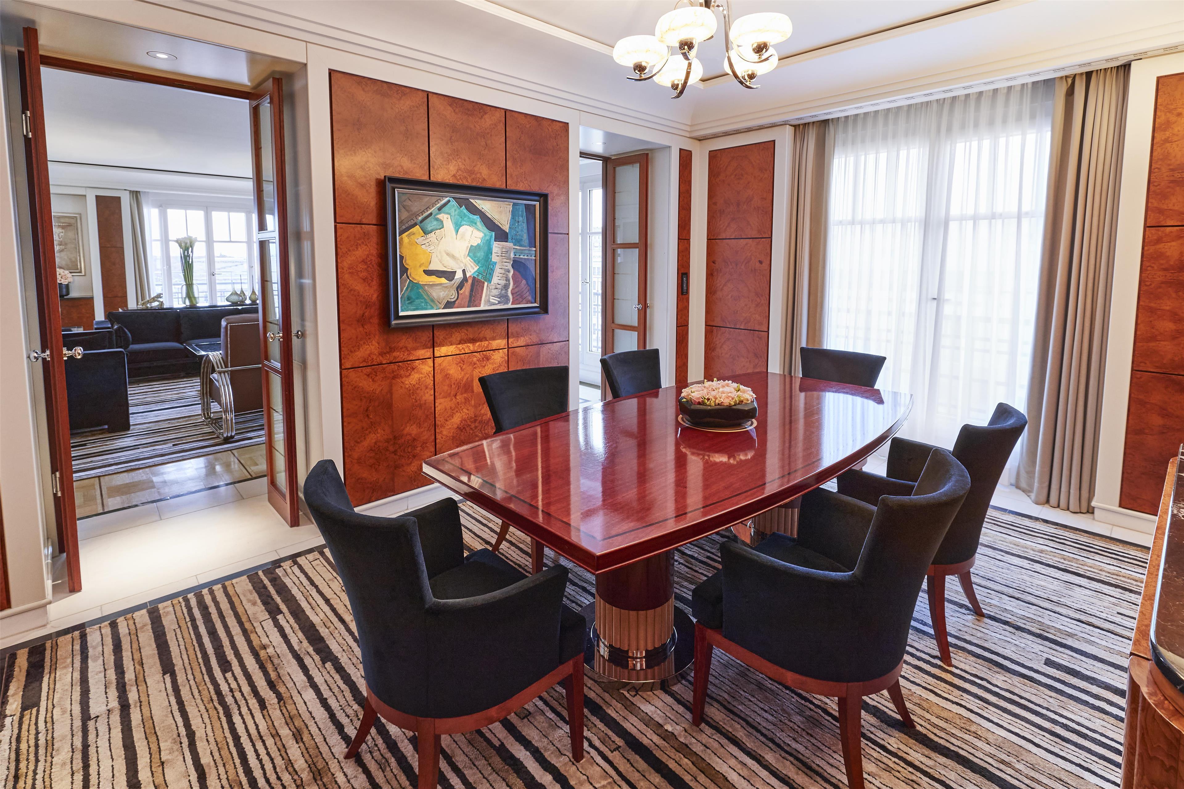 Suite Superior with Views