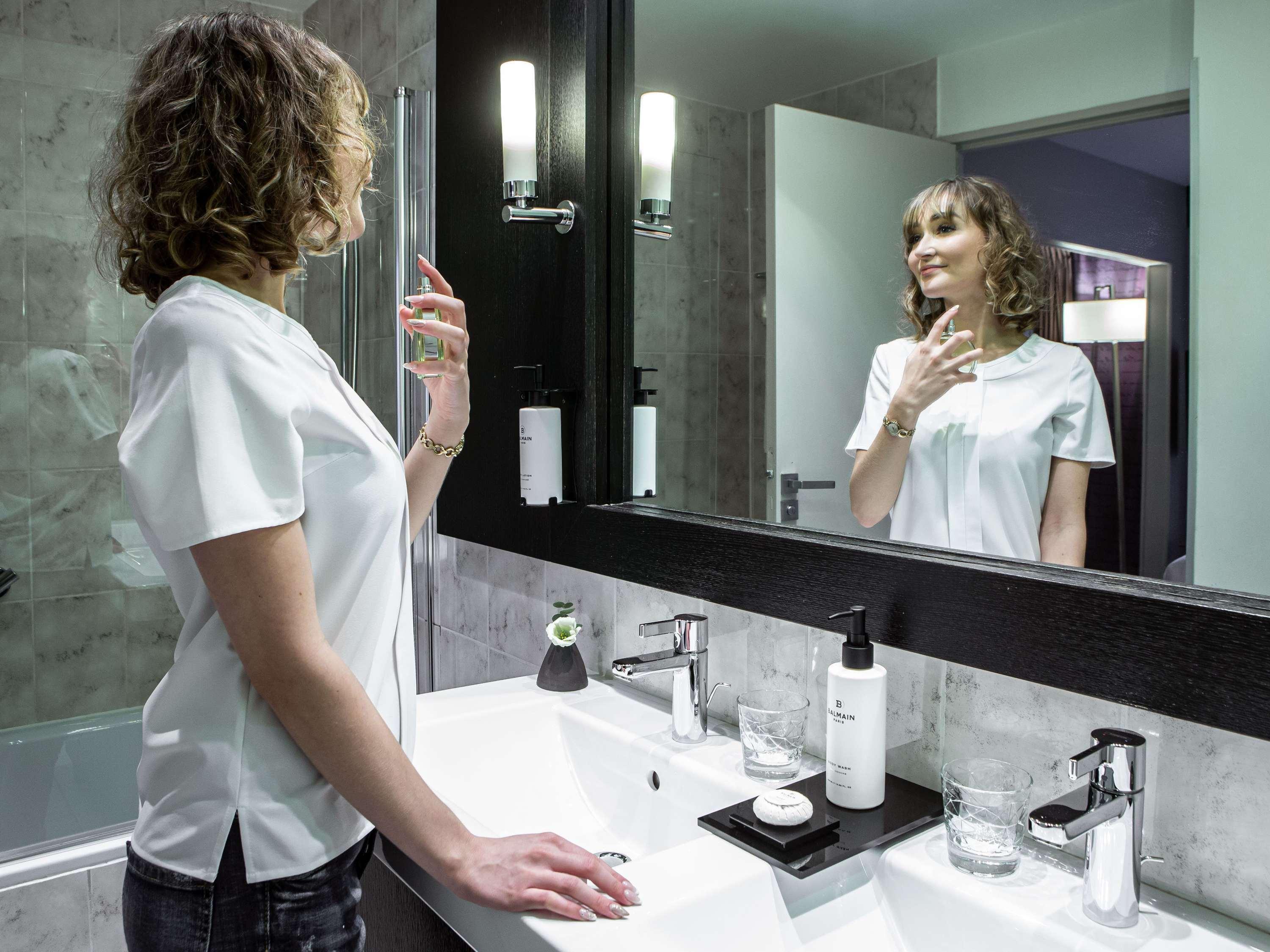 Double Deluxe Queen Bed