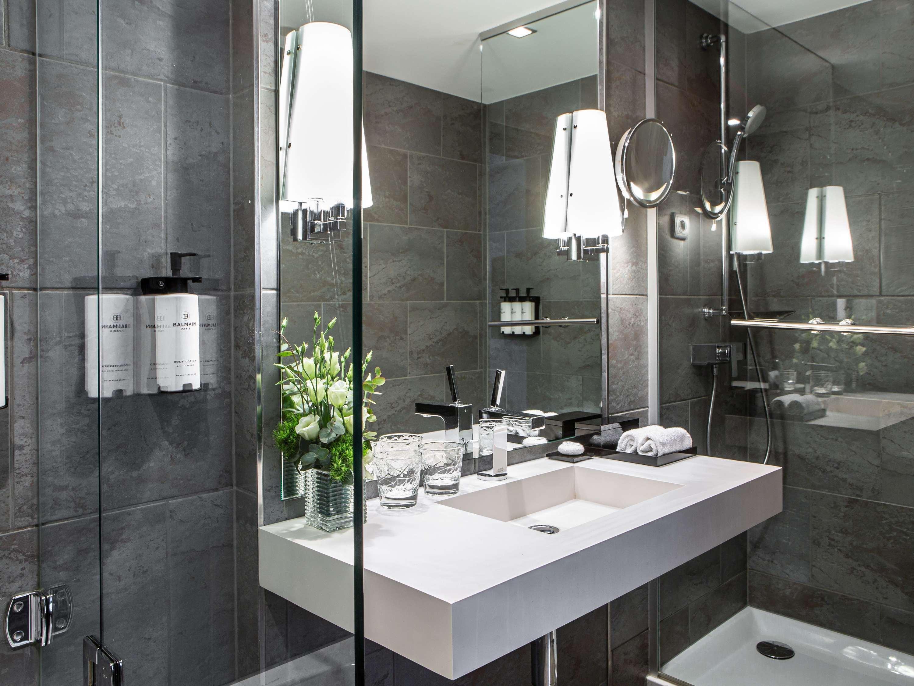 Junior Suite King Size Bed