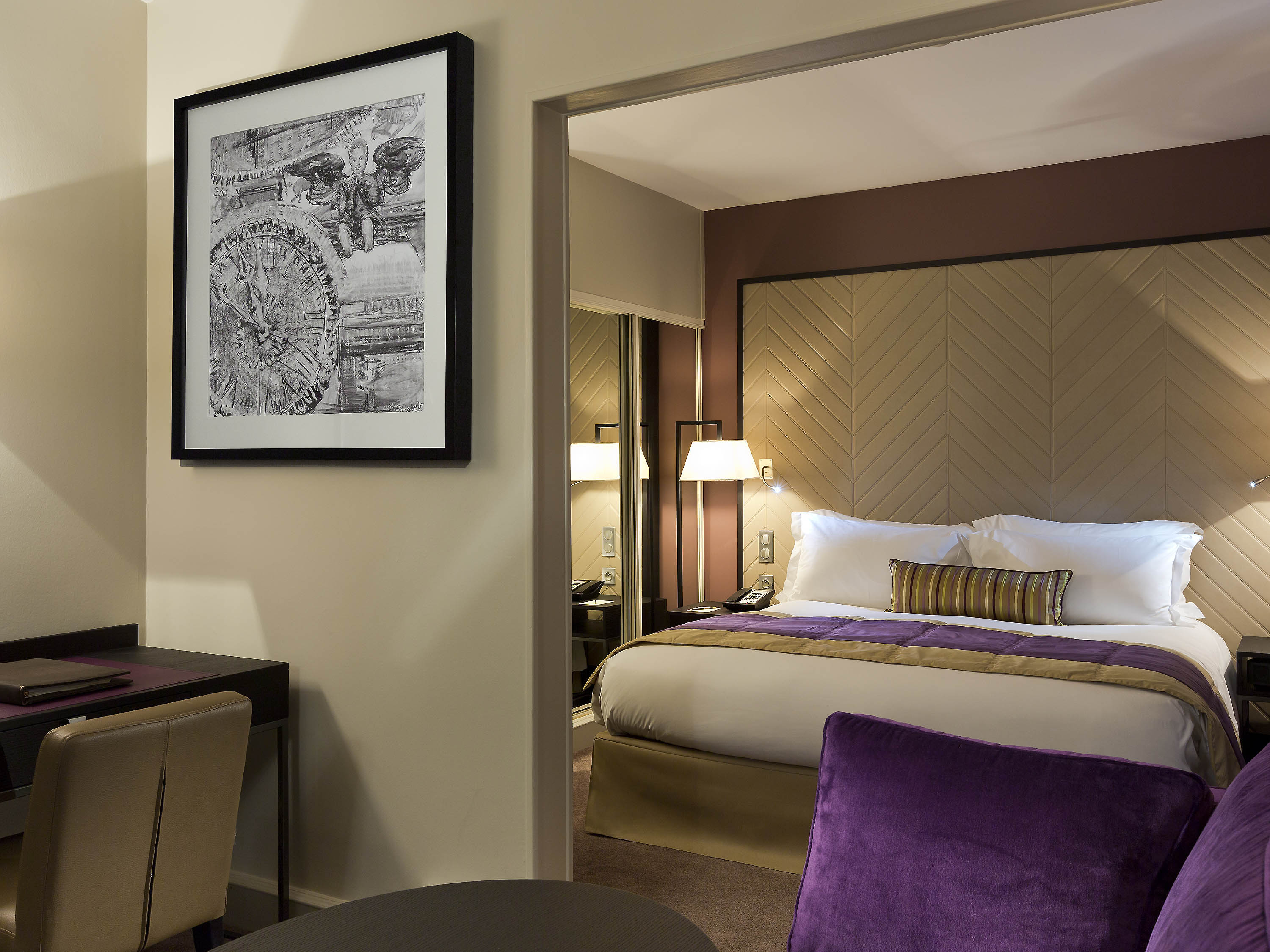 Junior Suite King Size Bed