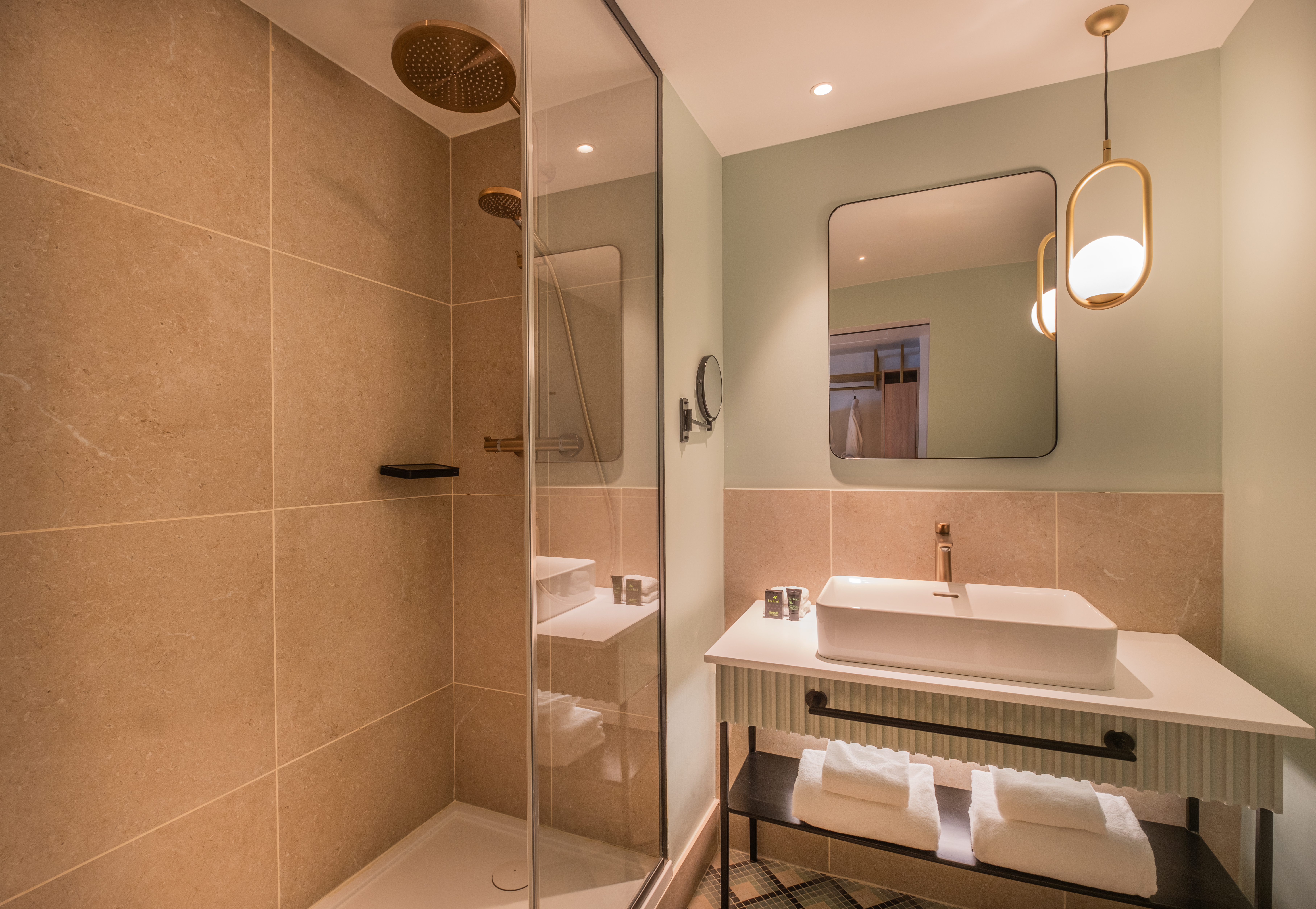 Double King Size Bed