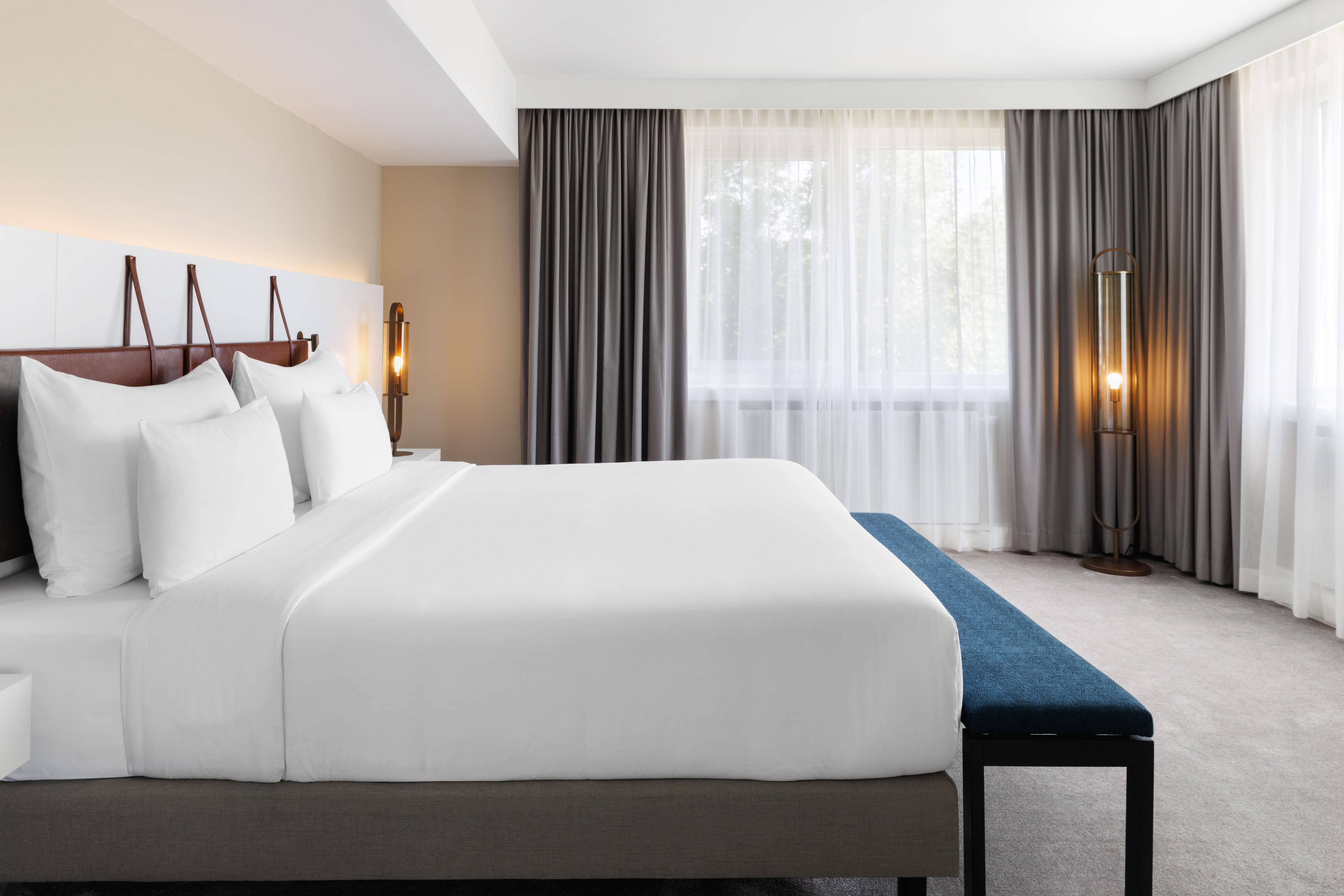 Junior Suite King Size Bed