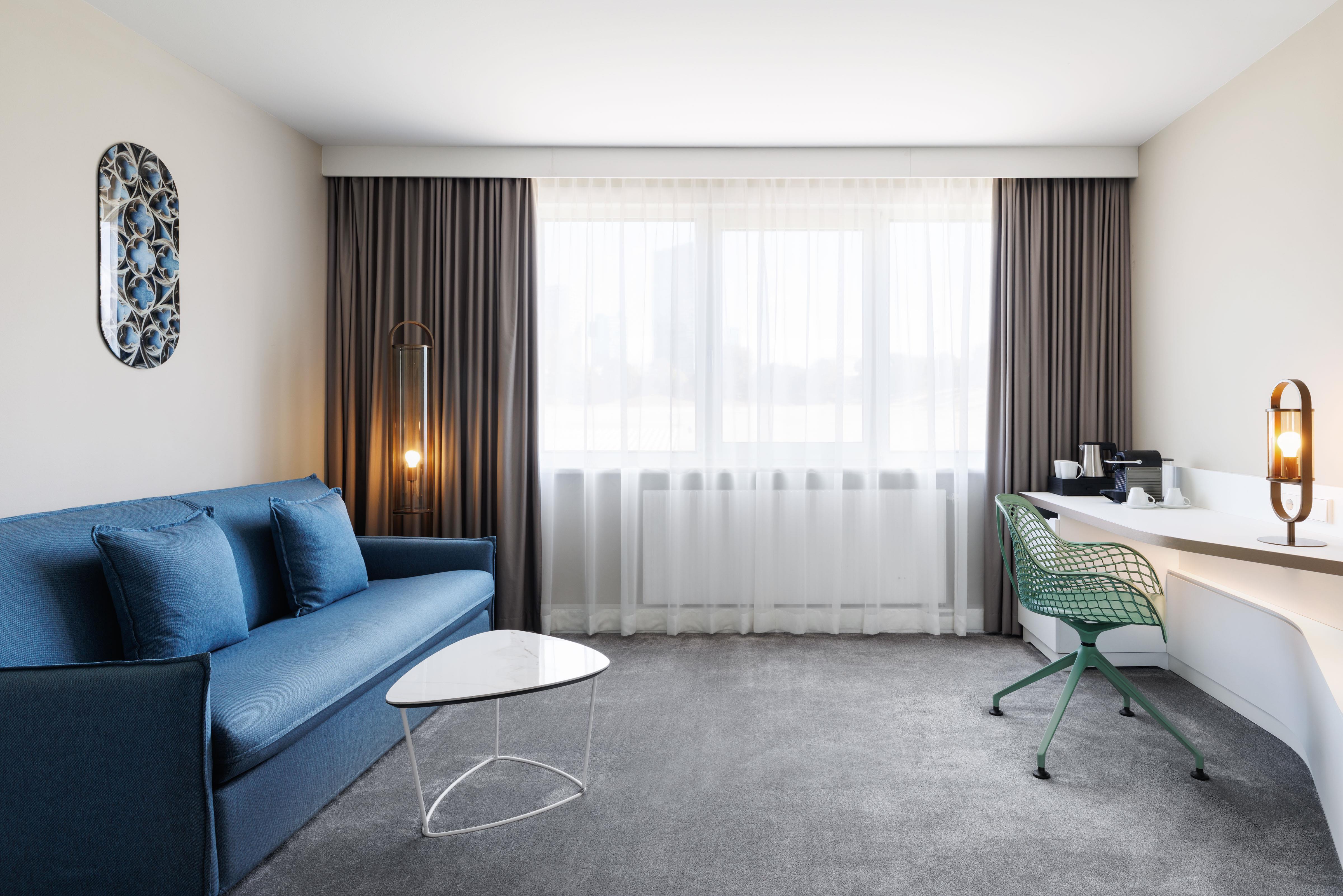 Junior Suite King Size Bed