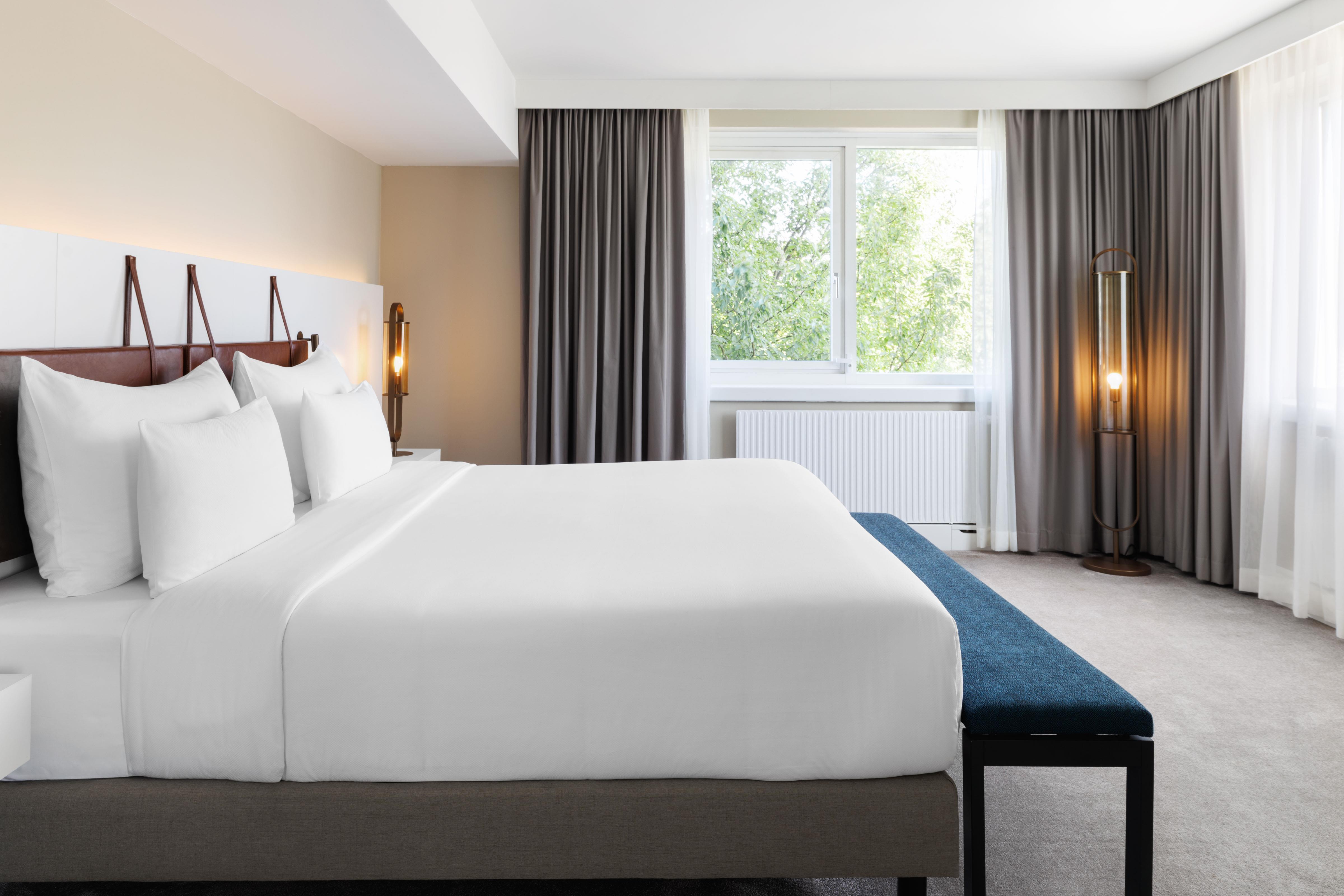 Junior Suite King Size Bed