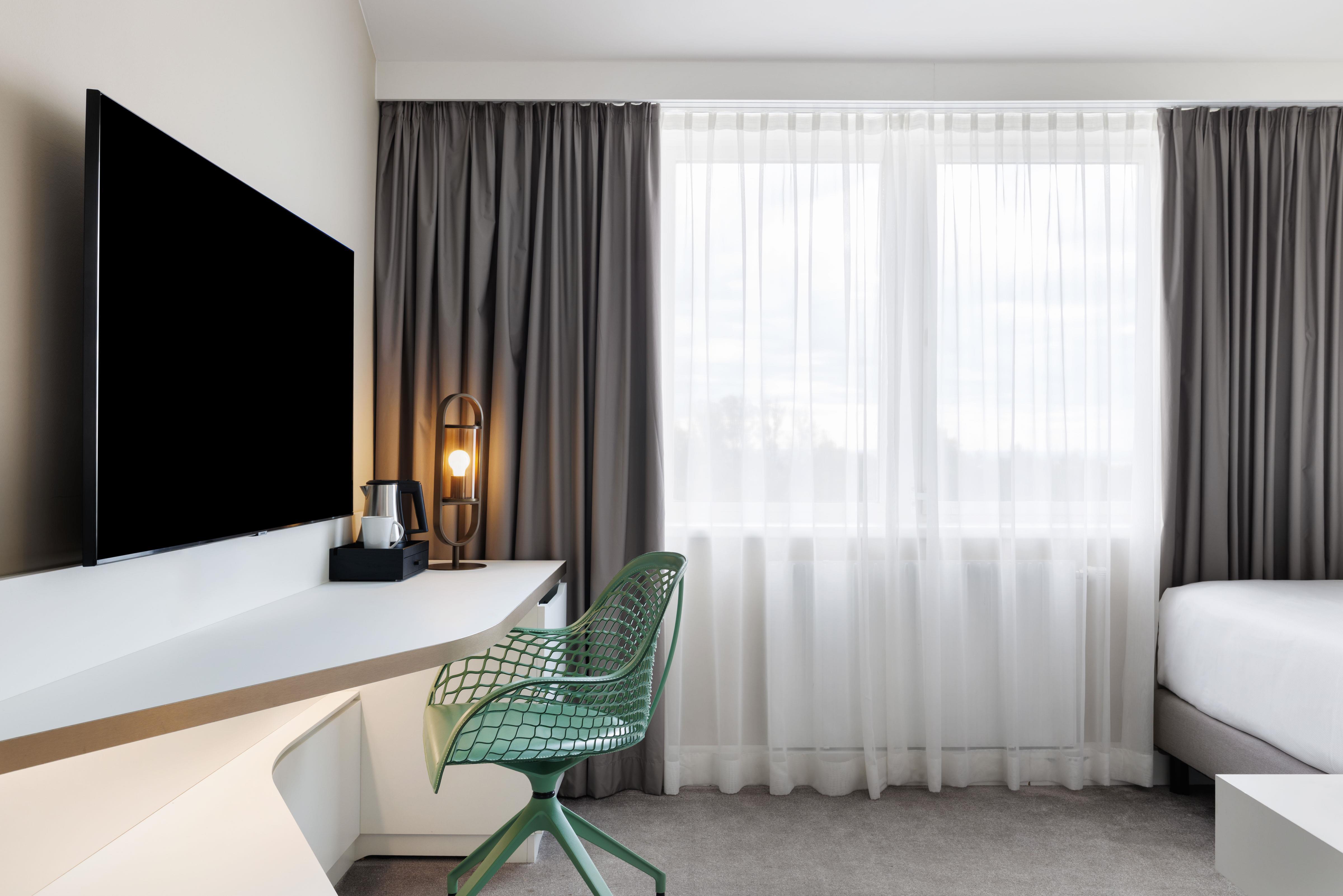 Single Guest Room