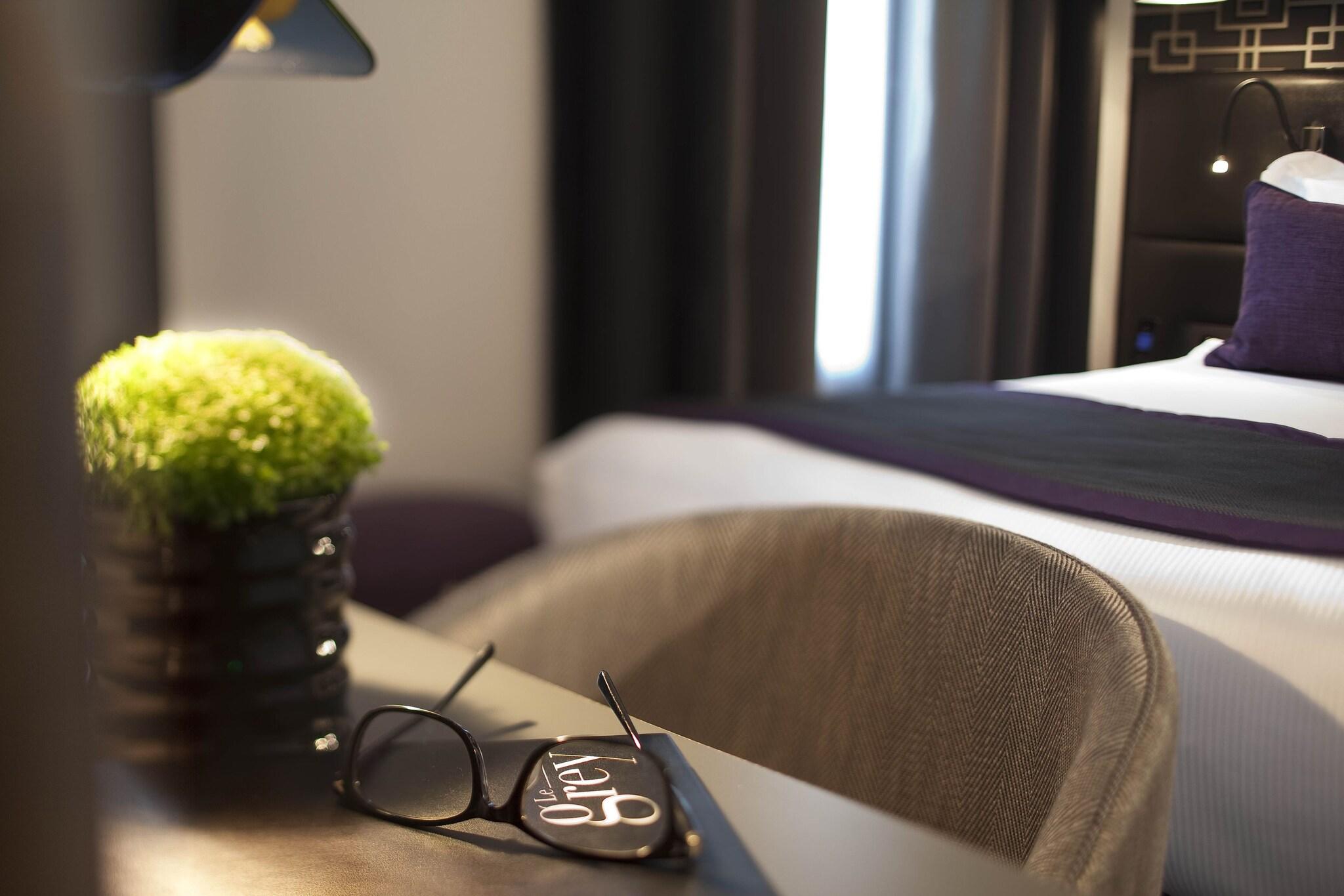 Double Connecting Room