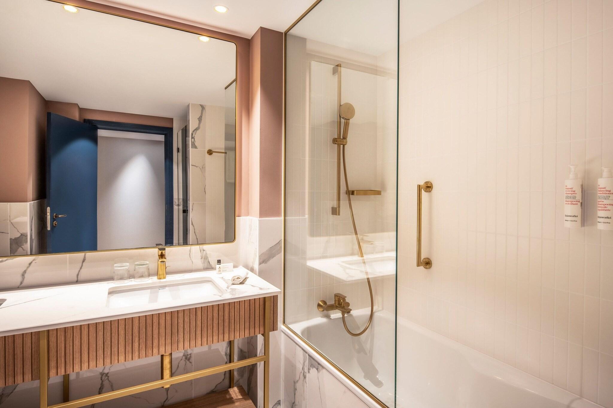 Twin Connecting Room