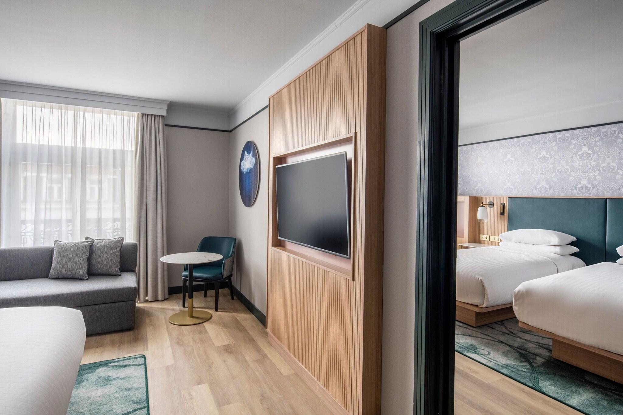 Twin Connecting Room