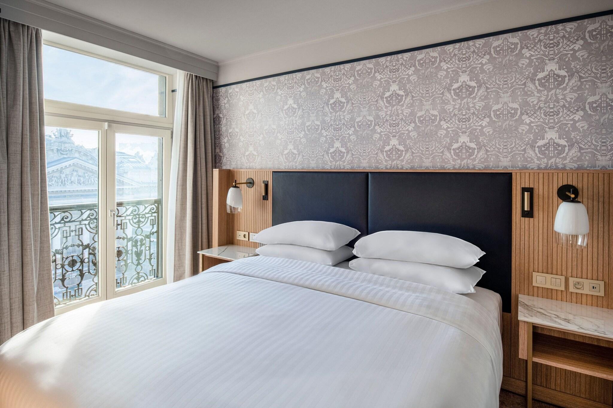 Junior Suite King Size Bed