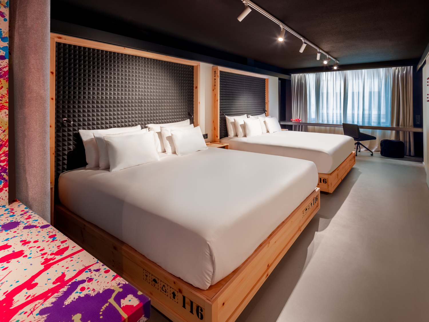 Family Room Capacity 4