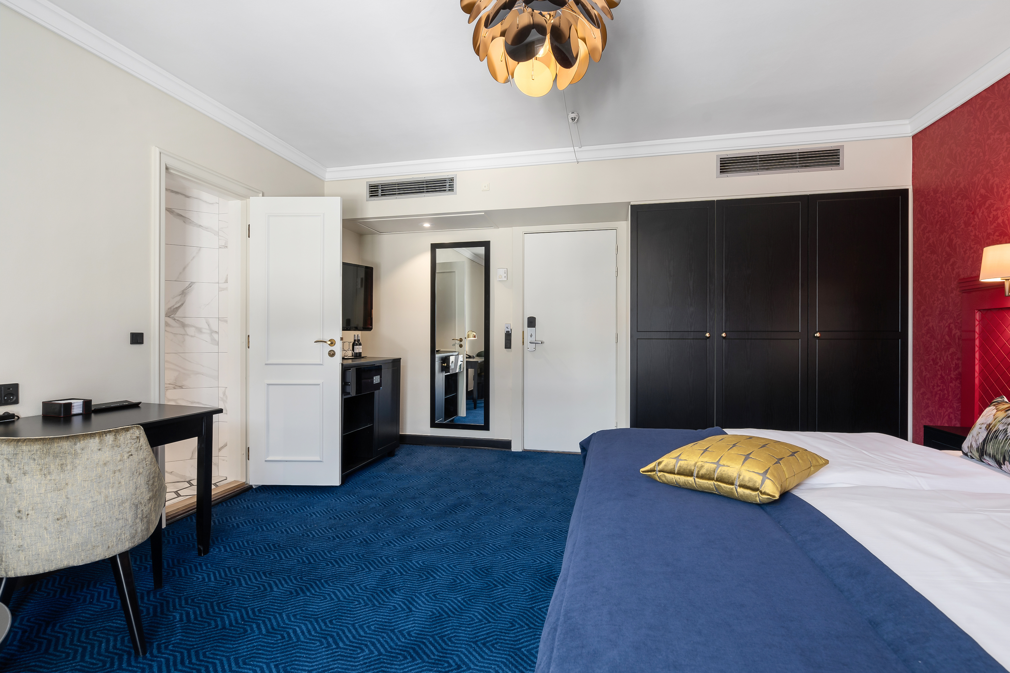 Double or Twin Superior