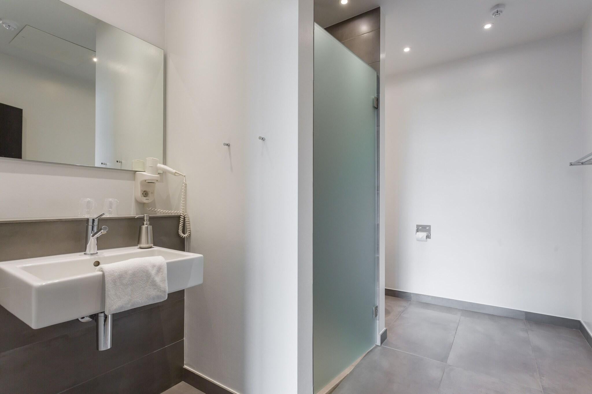 Double Superior King Bed