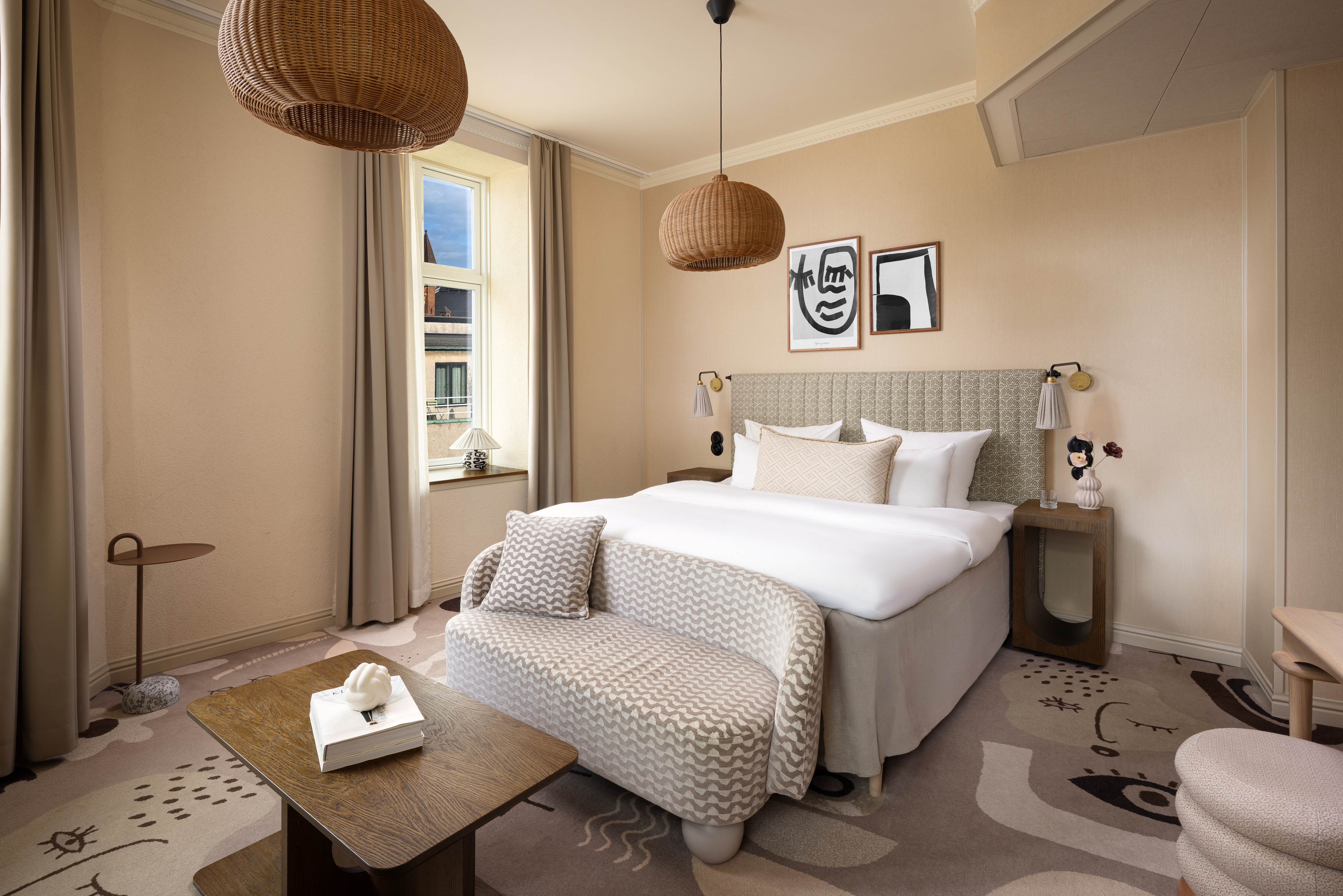 Junior Suite King Size Bed