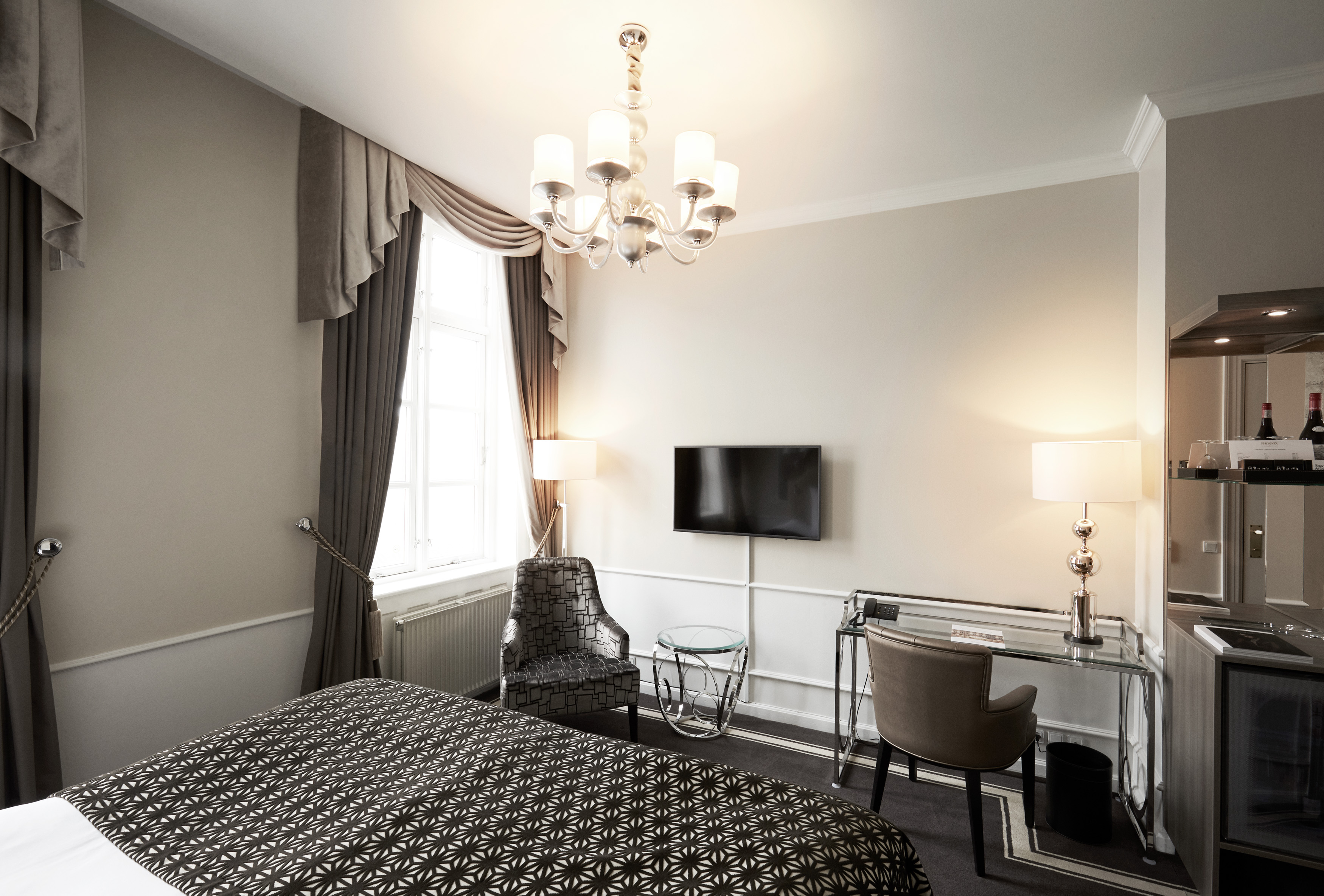 Double or Twin Standard