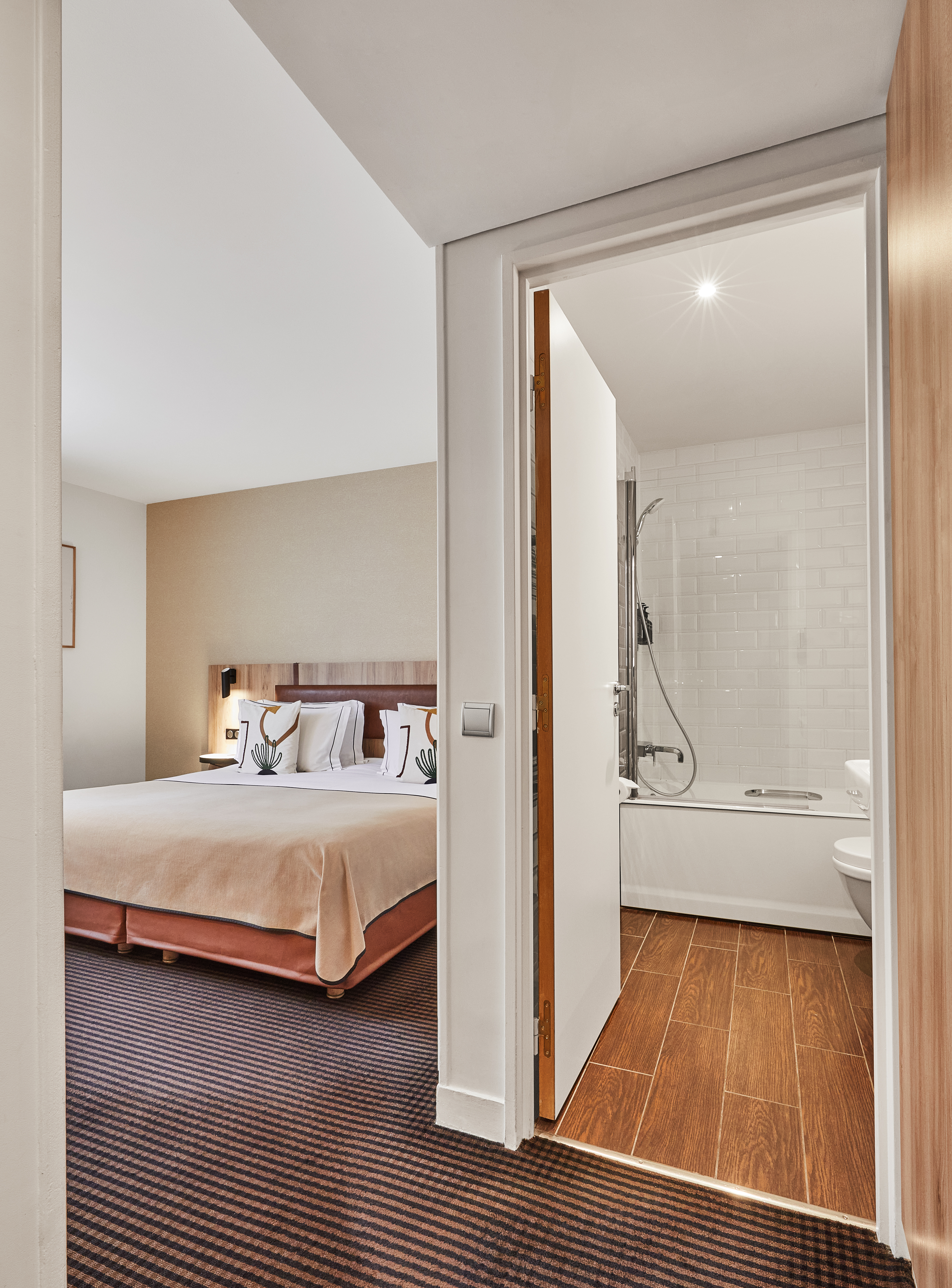 Family Room Connecting Room