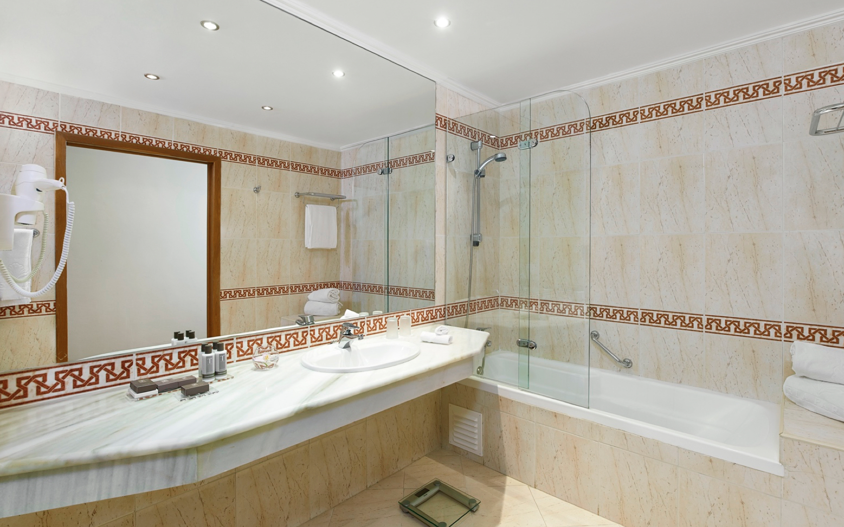 Family Room Garden View