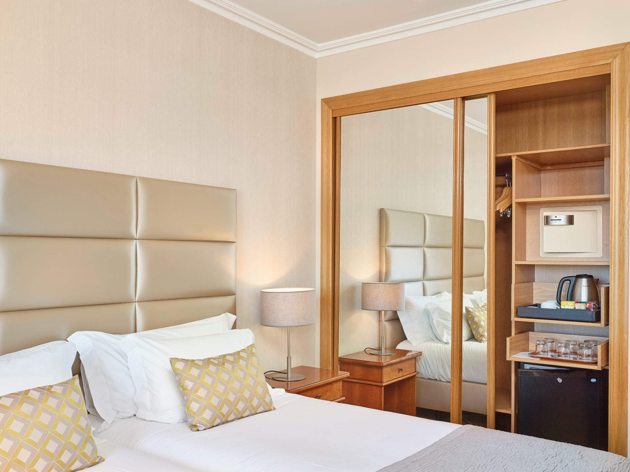 Double or Twin Side Sea View