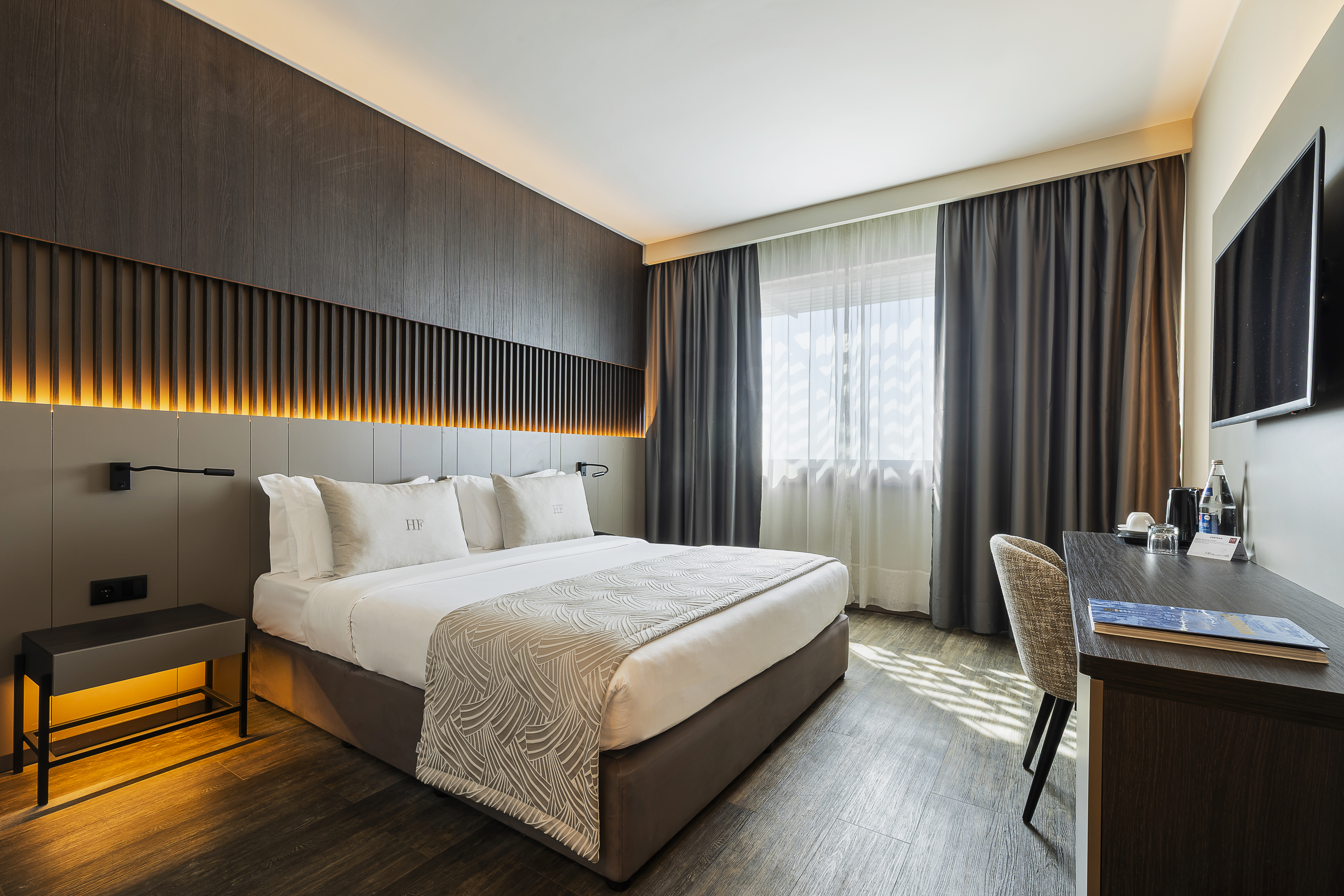 Double King Size Bed