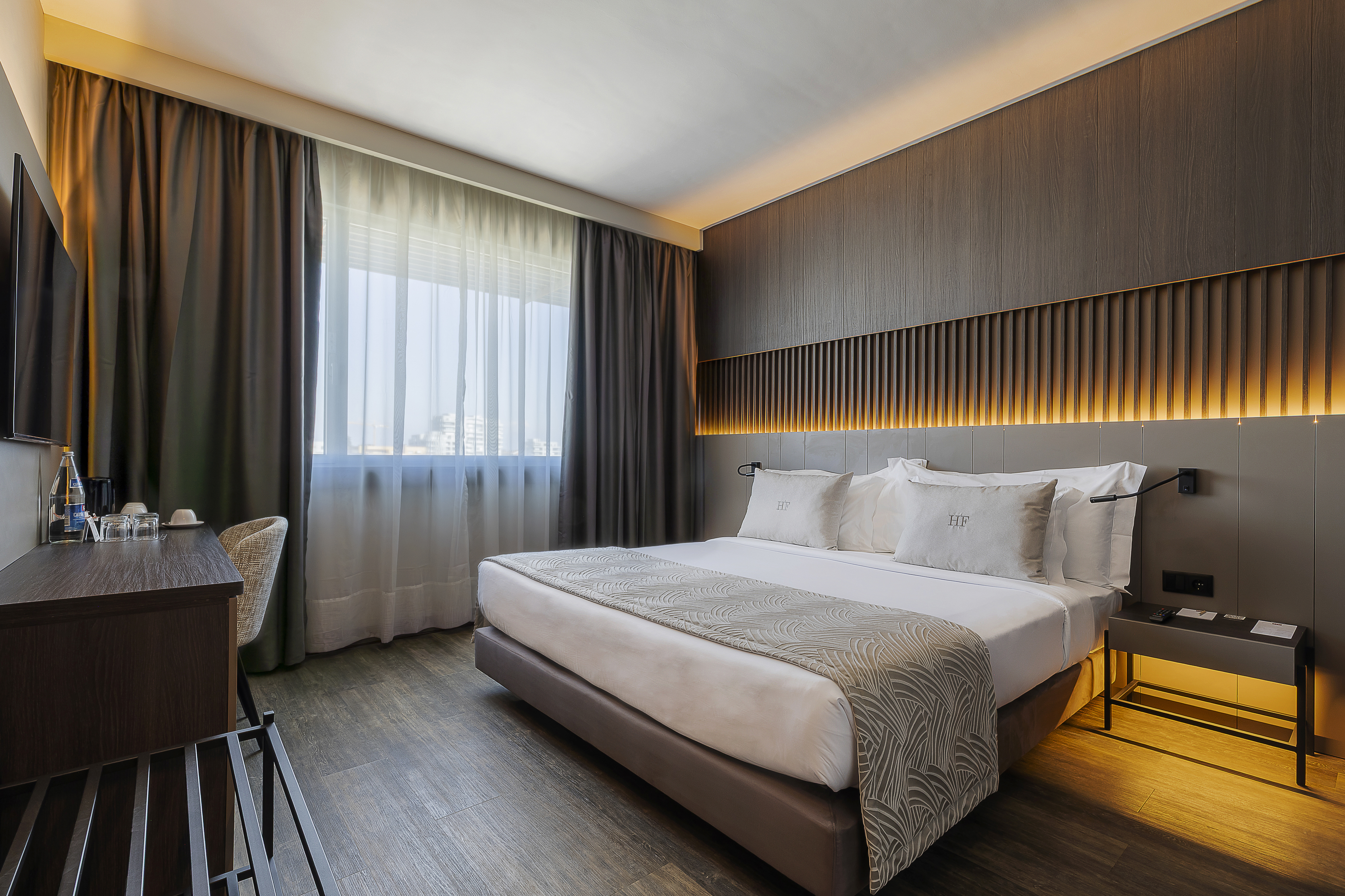 Double King Size Bed