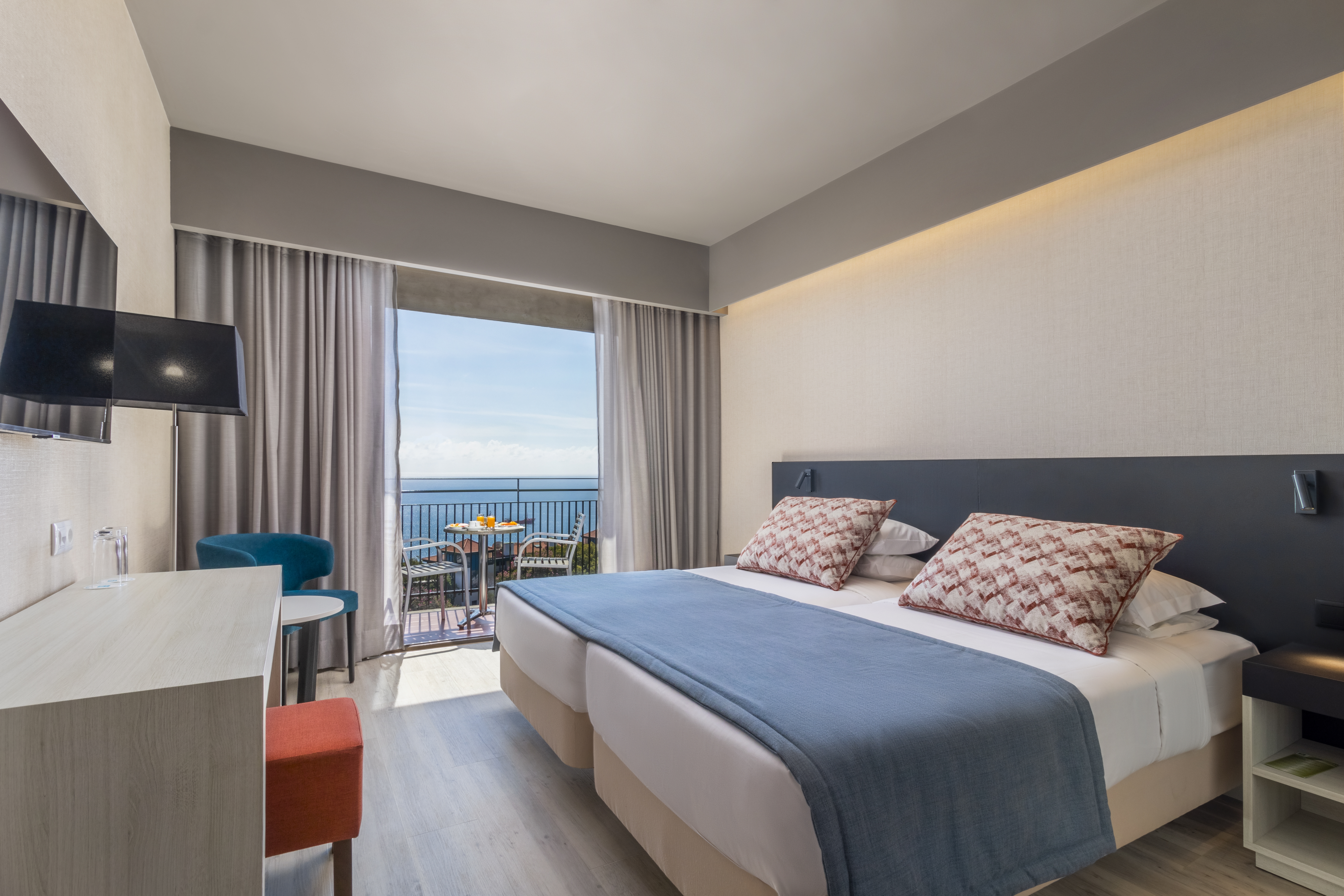 Double or Twin Sea View