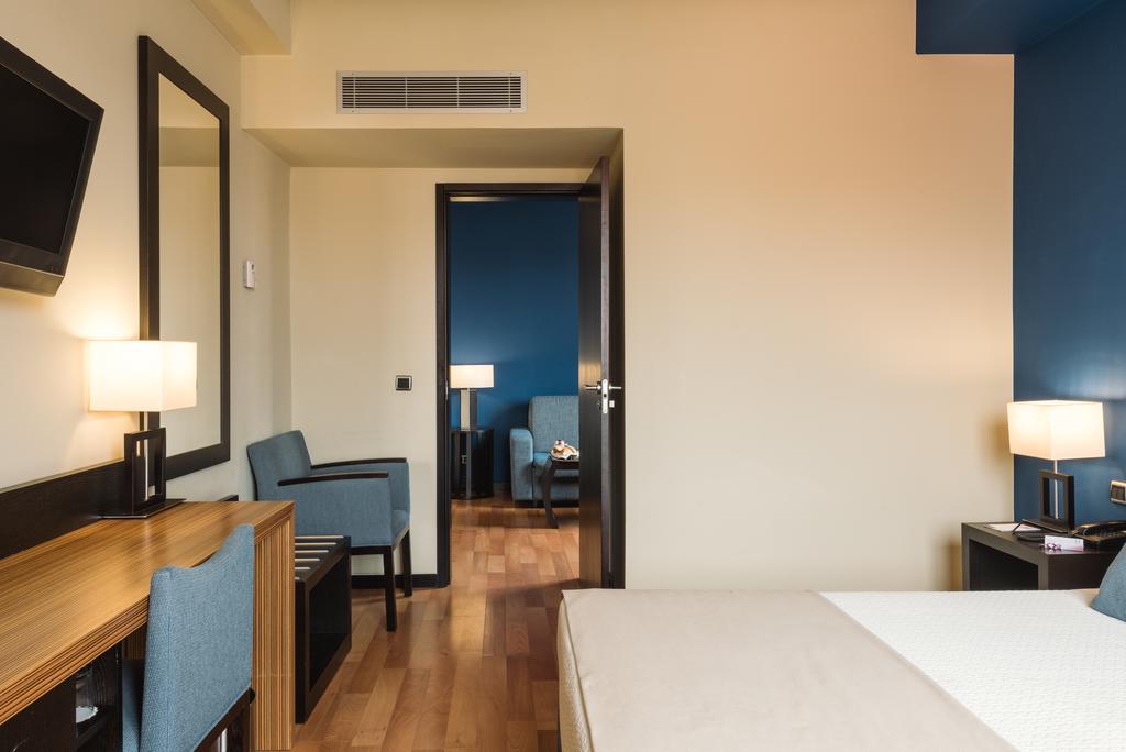 Double or Twin Executive