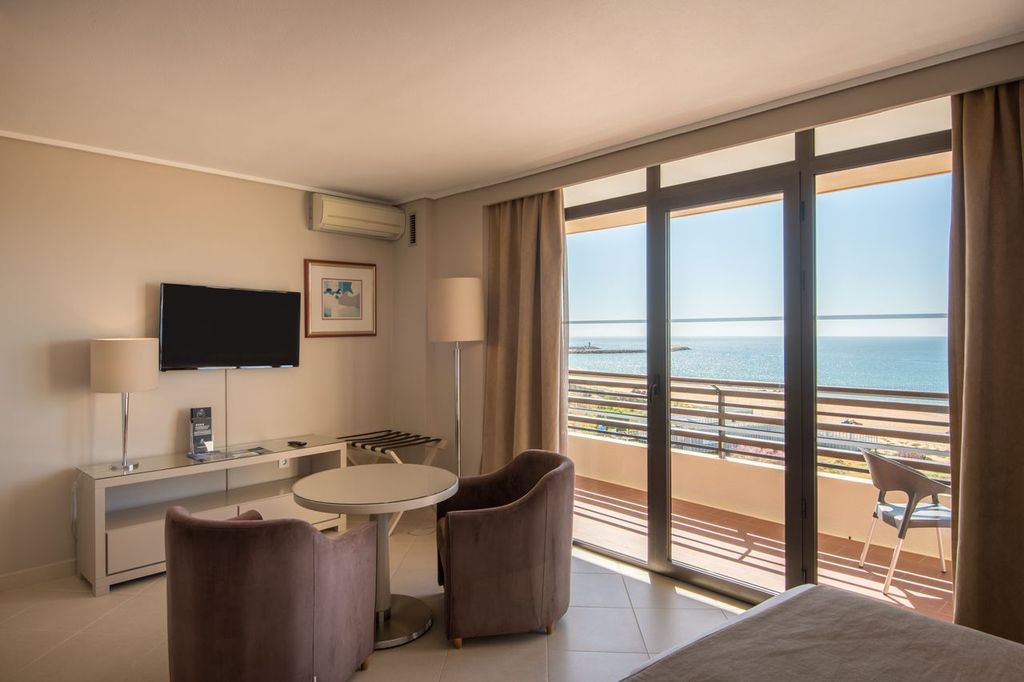 Double or Twin Superior Sea View