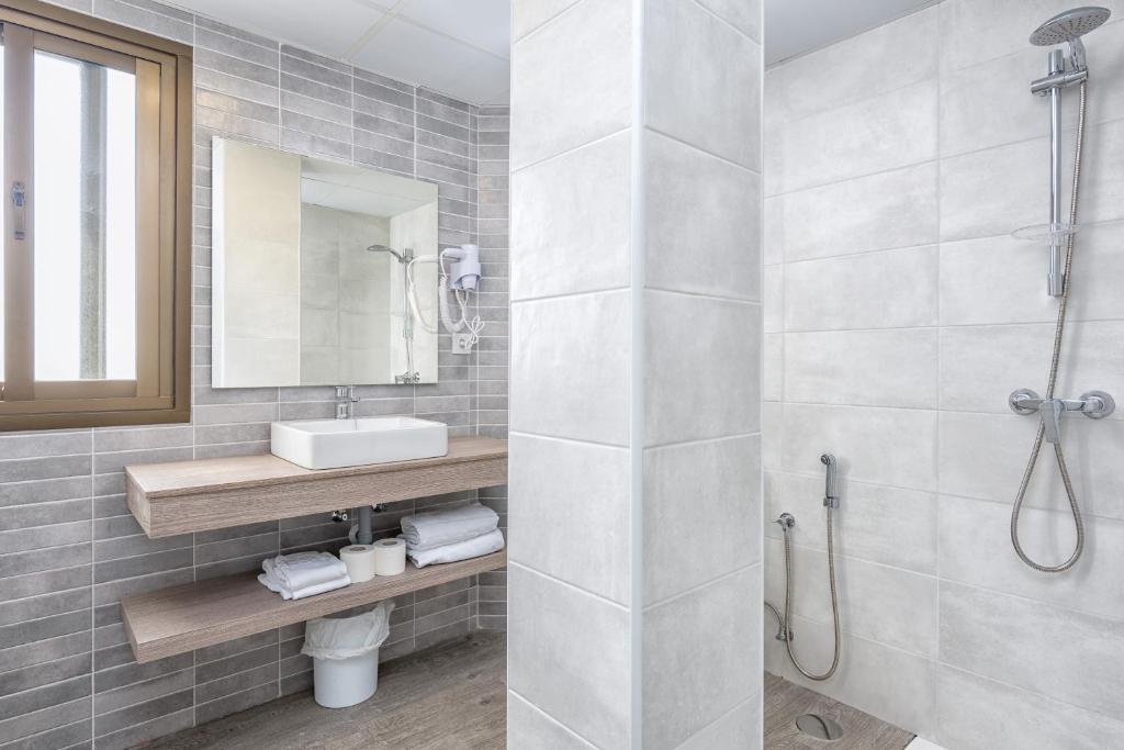 Apartment Capacity 5 Two Bedrooms