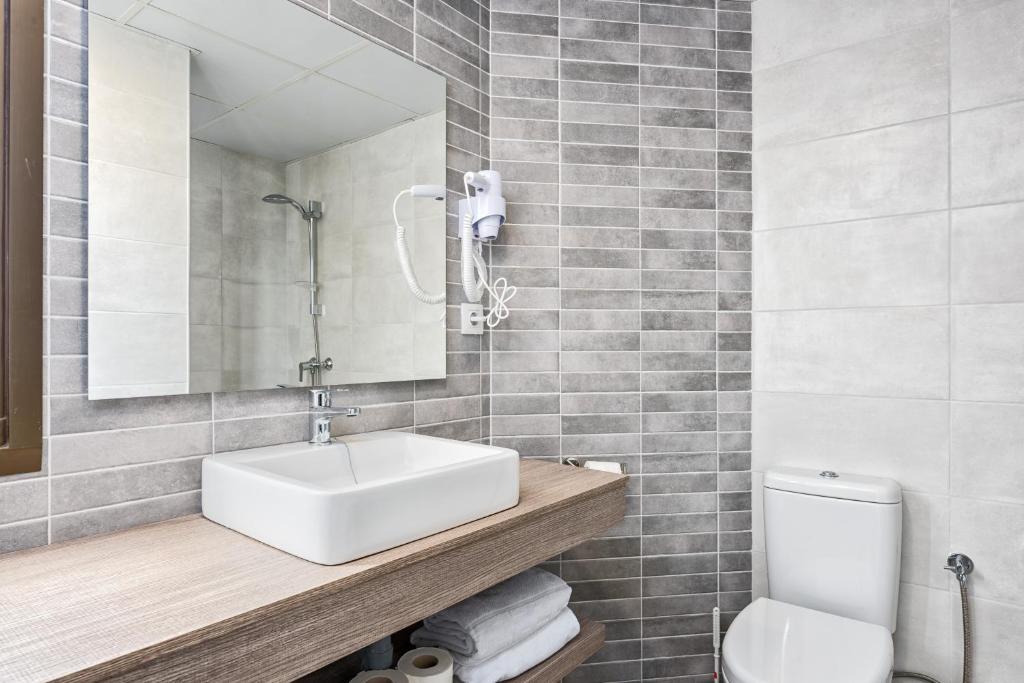 Apartment Capacity 5 Two Bedrooms