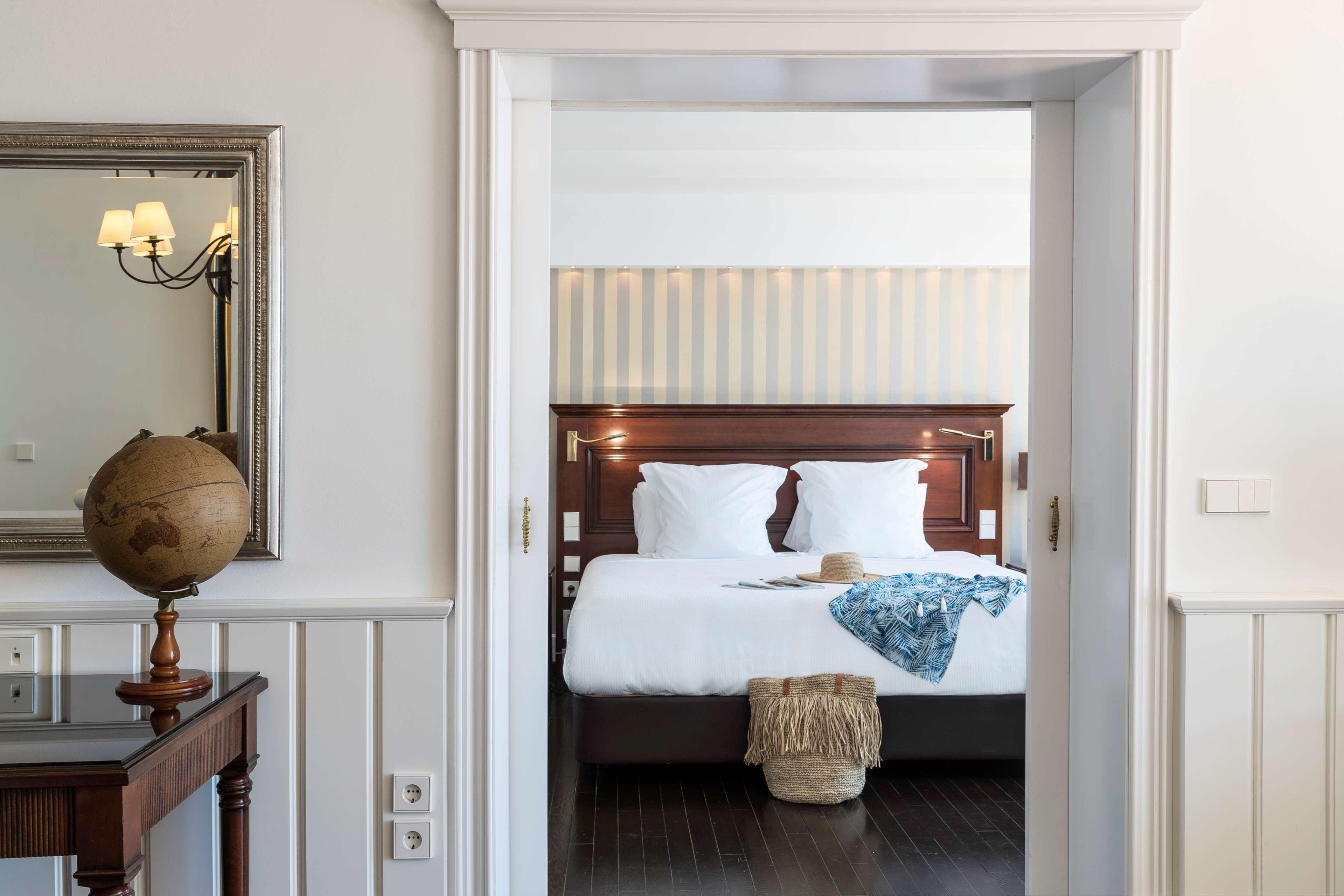 Junior Suite King Size Bed