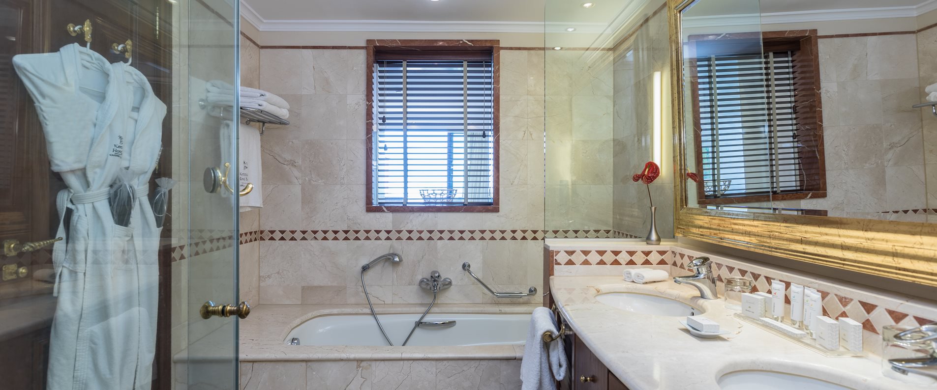 Double Superior King Bed