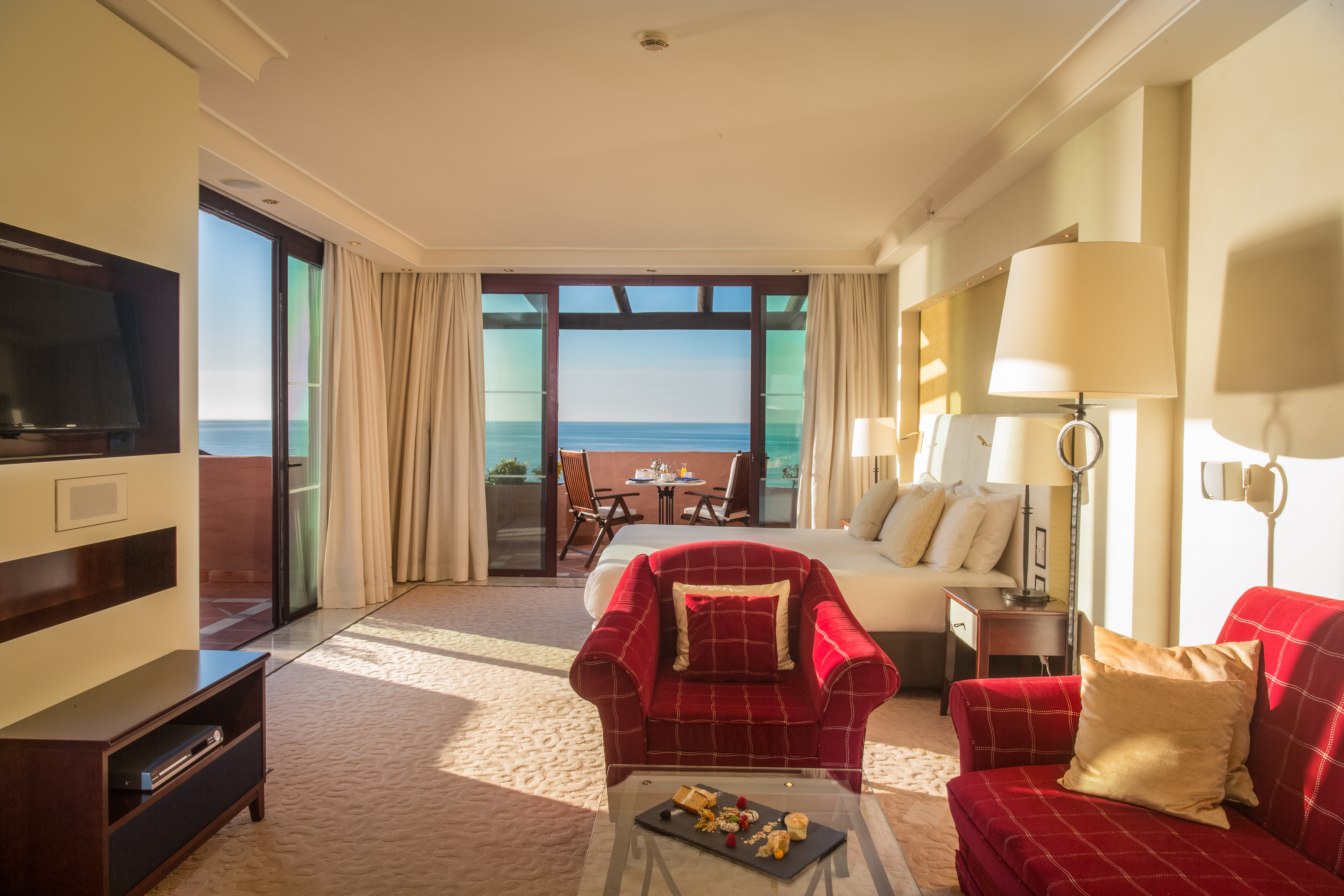 Junior Suite King Size Bed