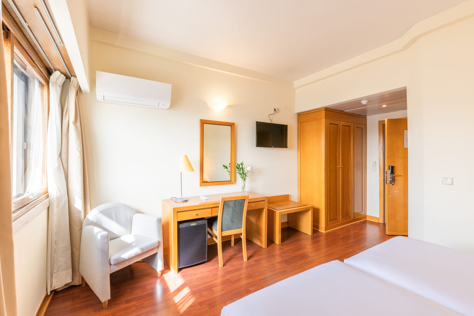 Double or Twin Standard