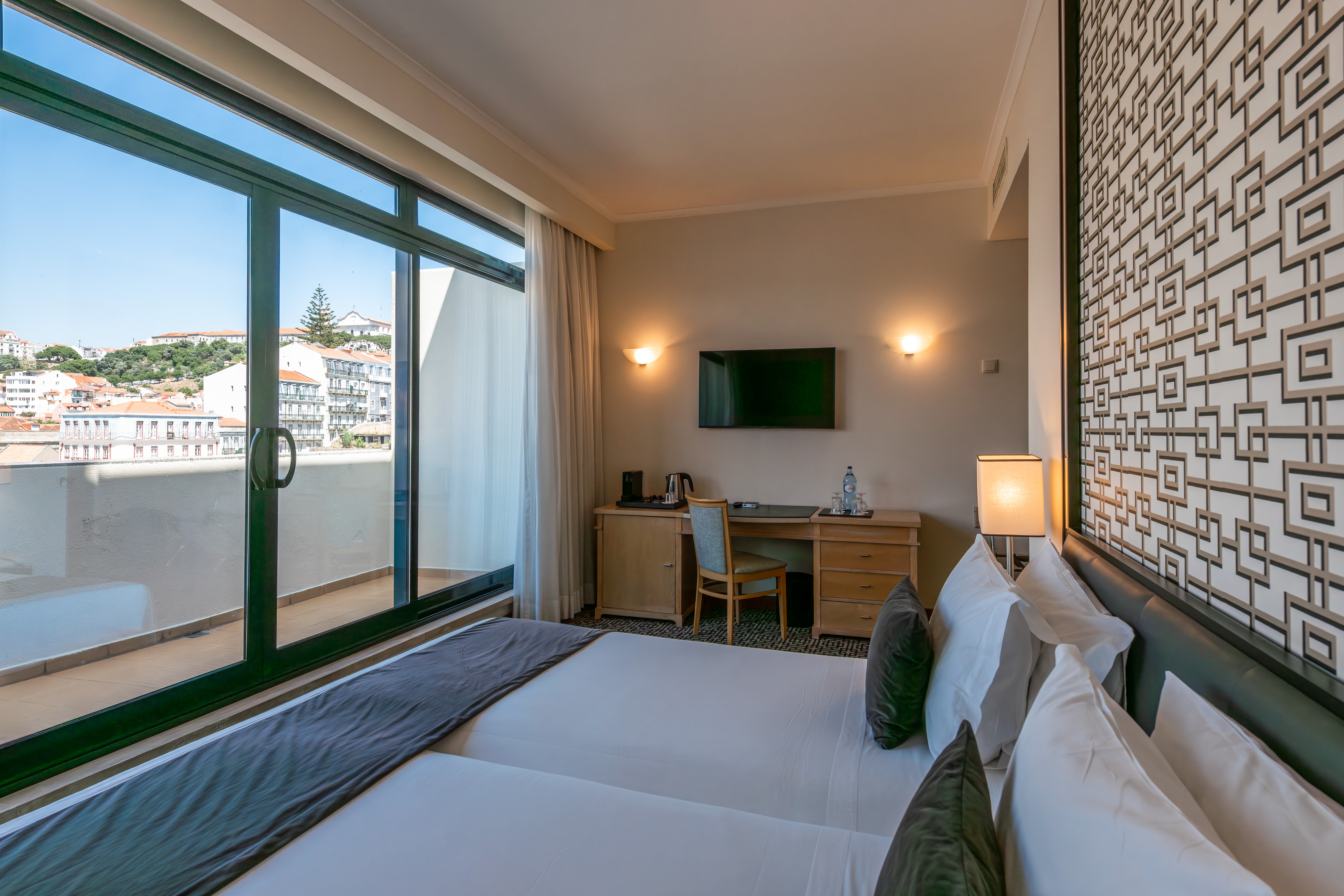 Room Deluxe with Balcony