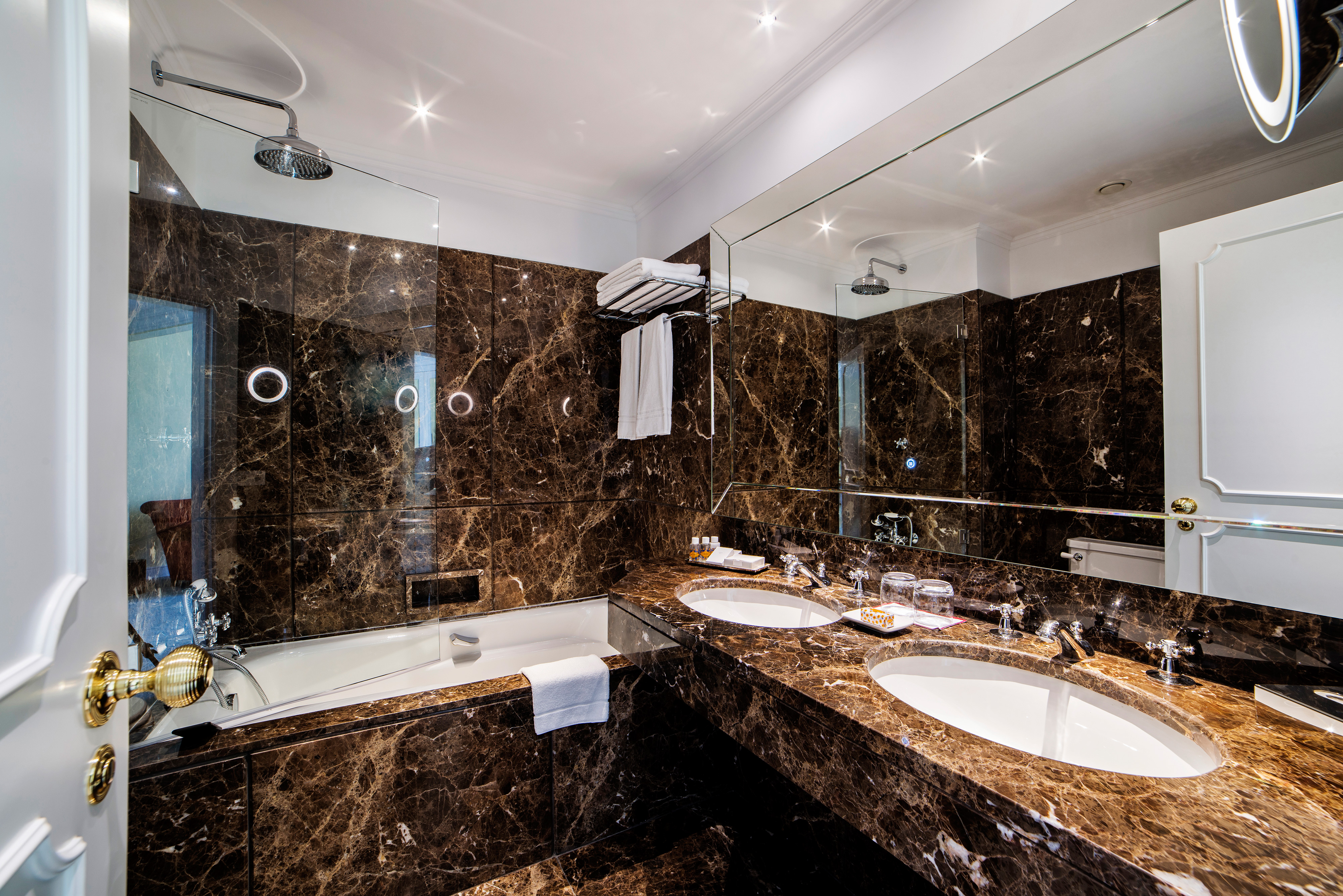 Double or Twin Deluxe Premium