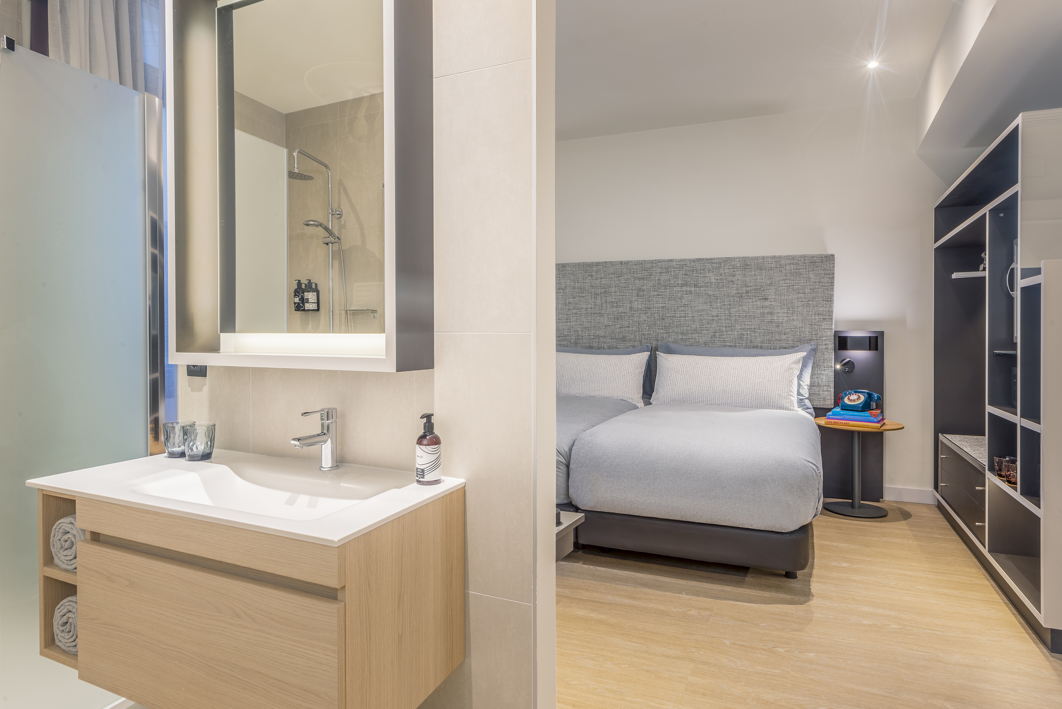 Double or Twin Standard